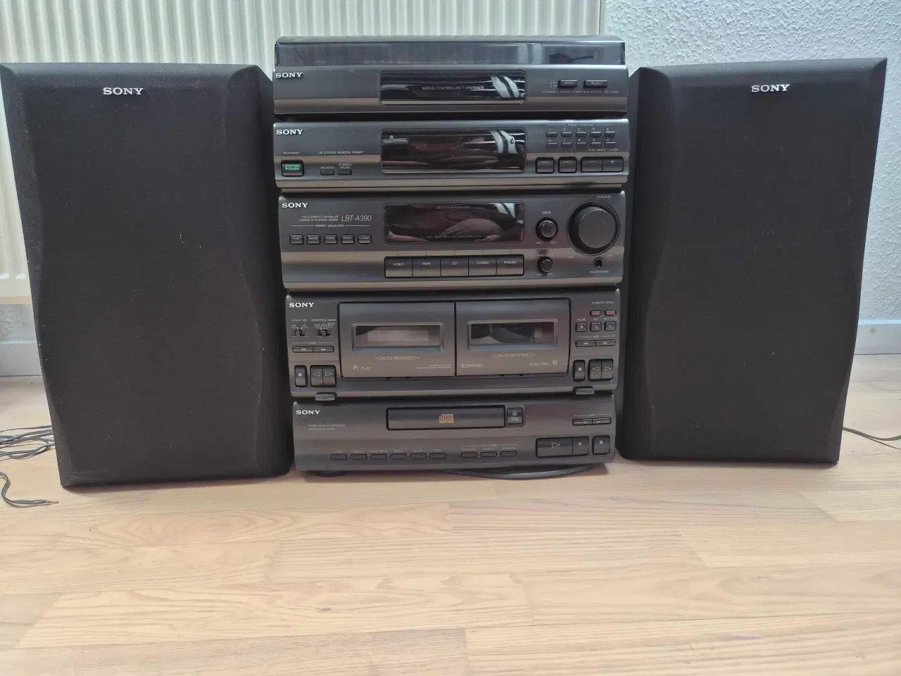 Billede 1 - Stereoanlæg med pladespiller