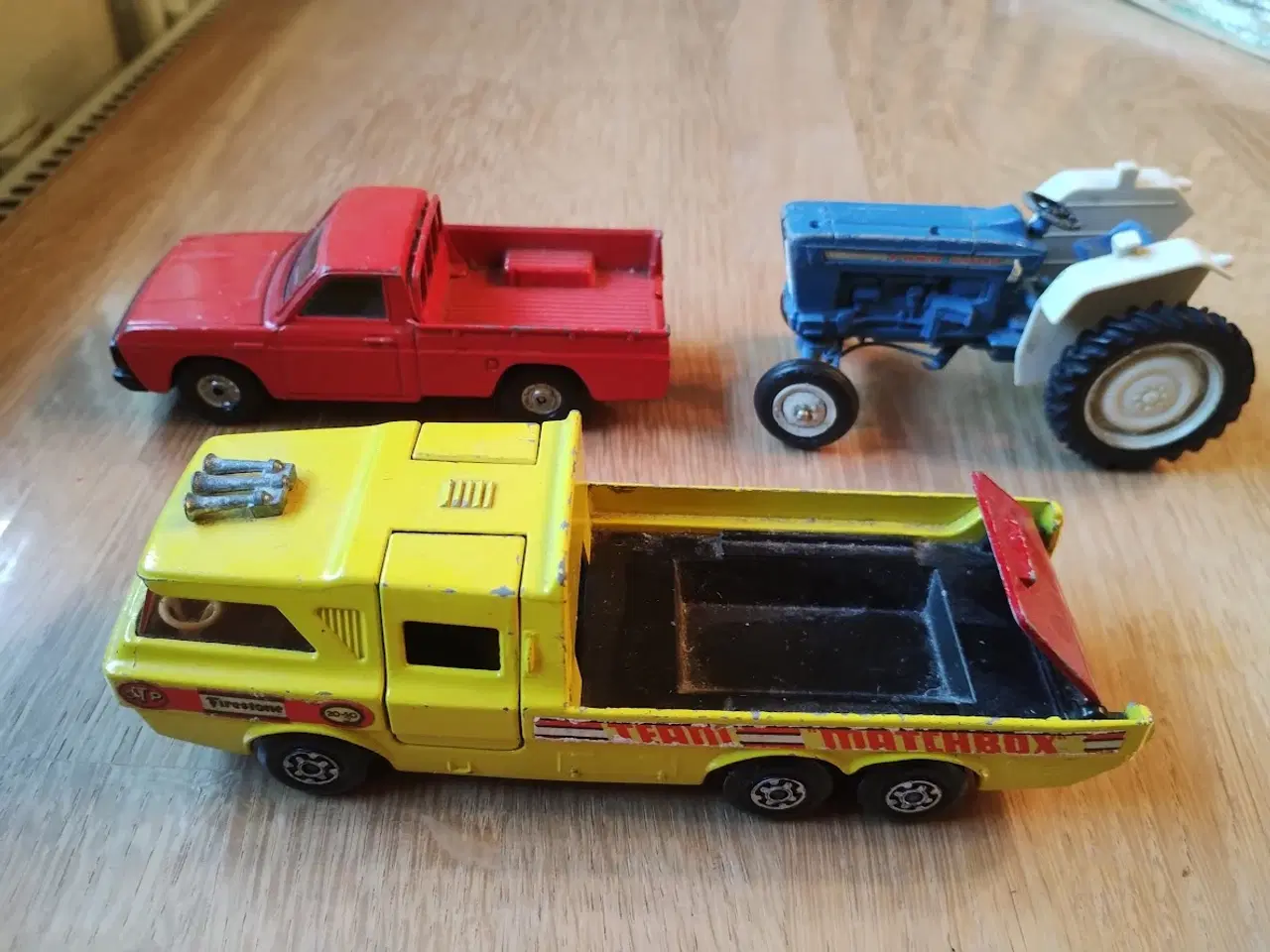 Billede 2 - Diverse legetøjs biler i metal