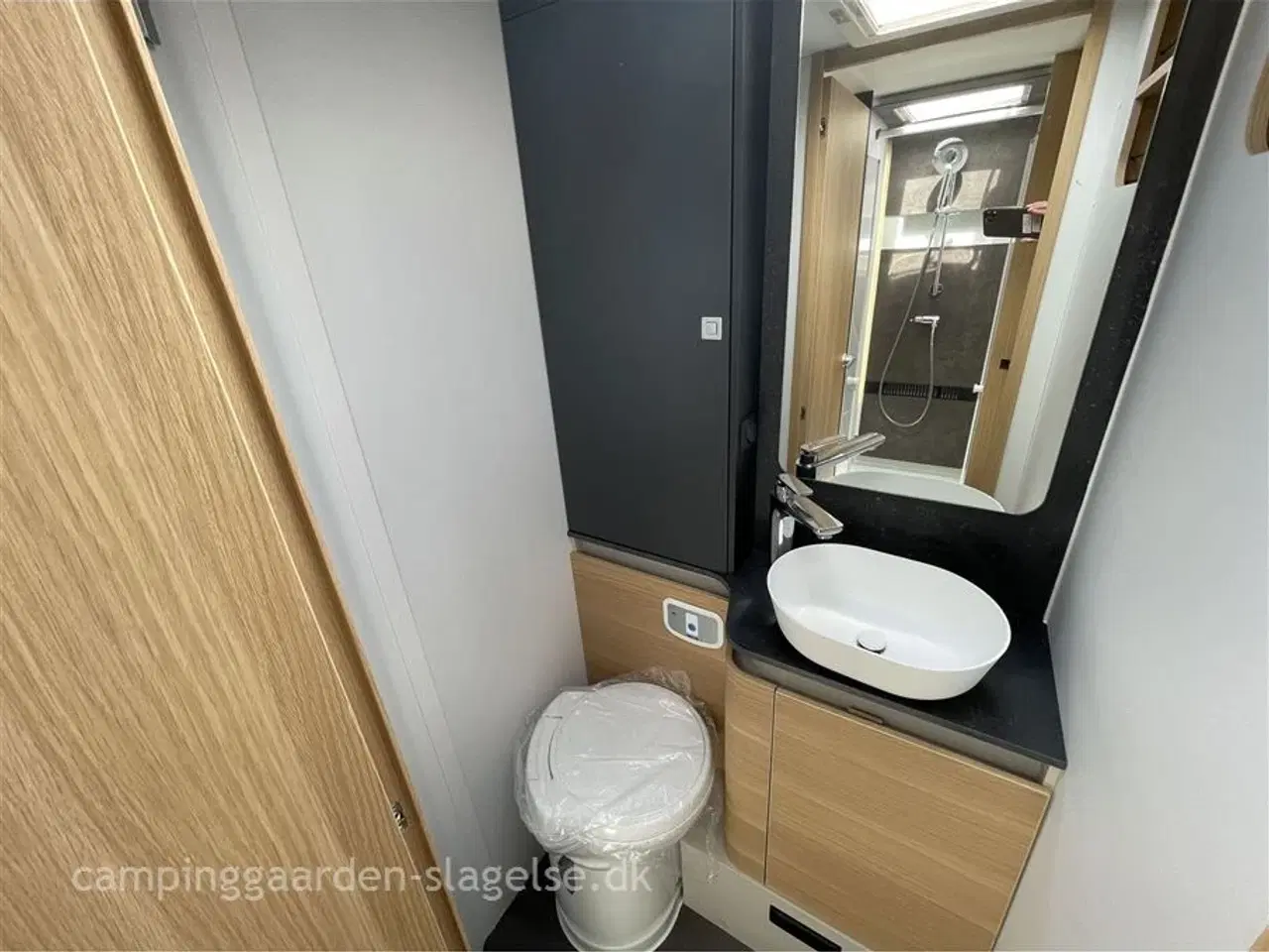Billede 17 - 2023 - Adria Matrix Plus 670 SL   AUTOMATGEAR