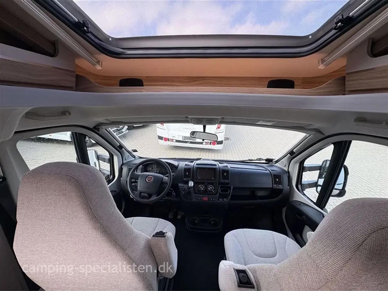 Billede 5 - 2018 - Hymer Tramp CL 698   Hymer Tramp CL 698 2018 - Se den nu hos Camping-Specialisten.dk