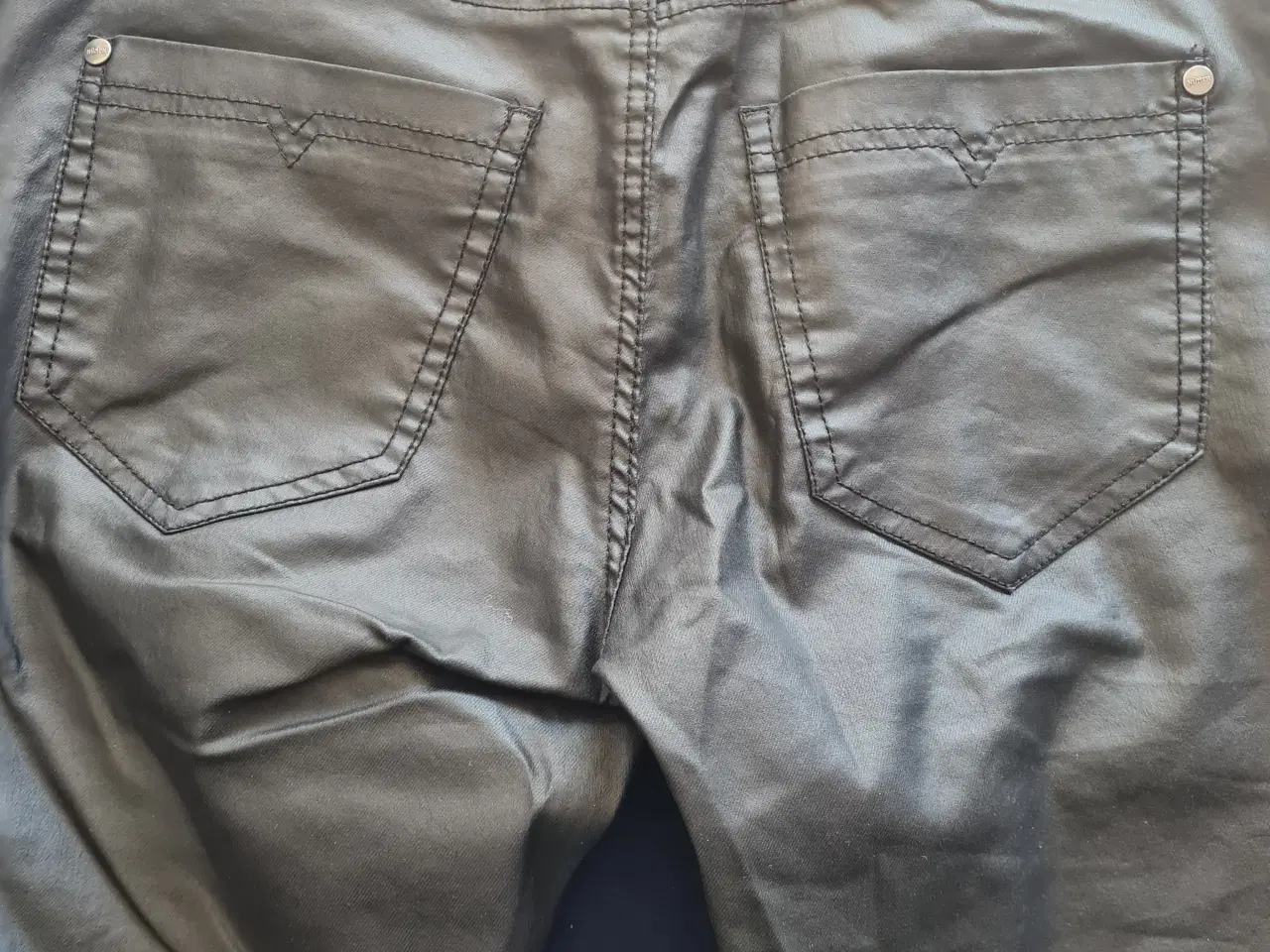 Billede 3 - Sorte jeans str 29 fra Numph 