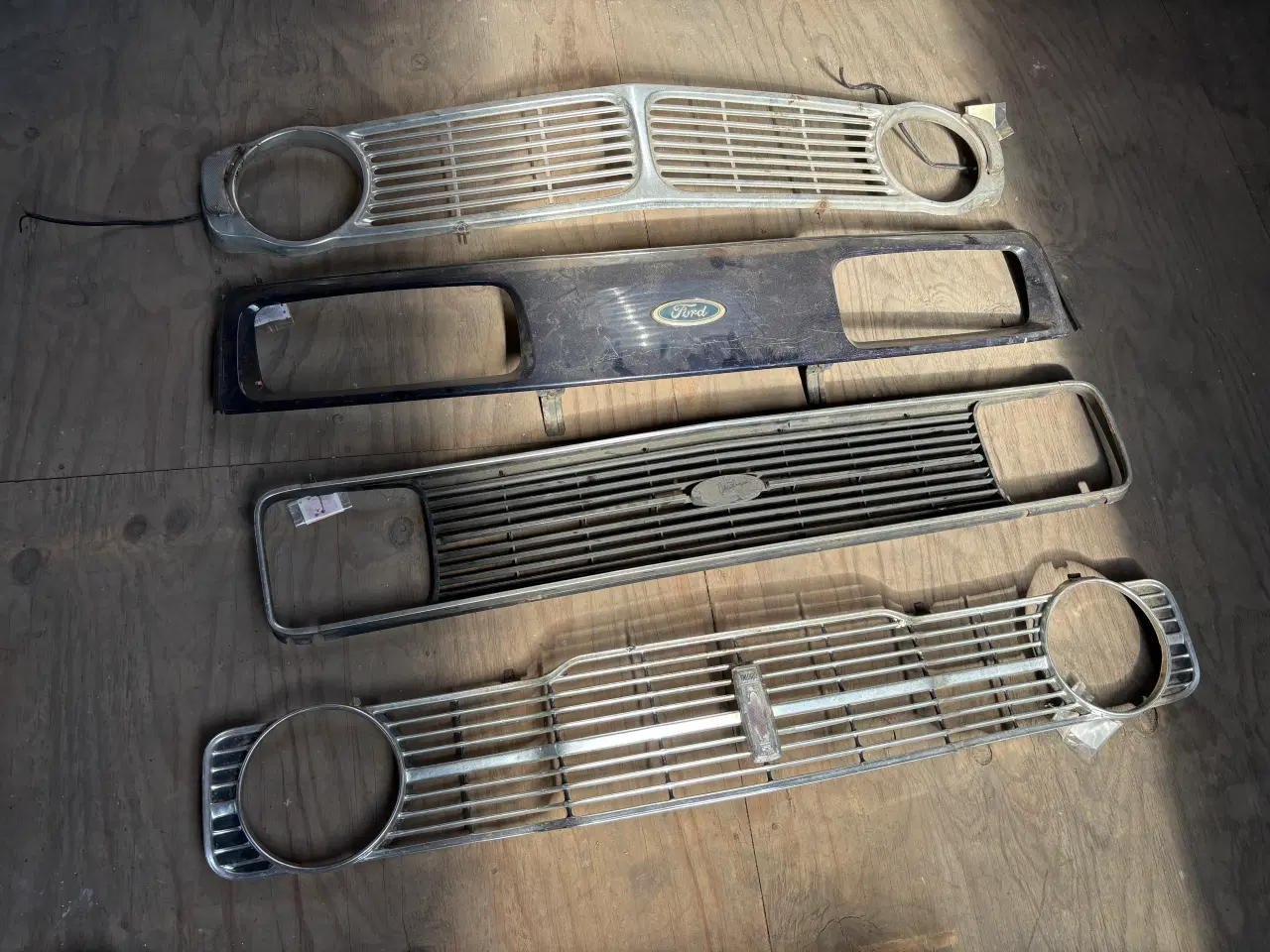 Billede 1 - Frontgitre til veteranbiler - Ford og Volvo