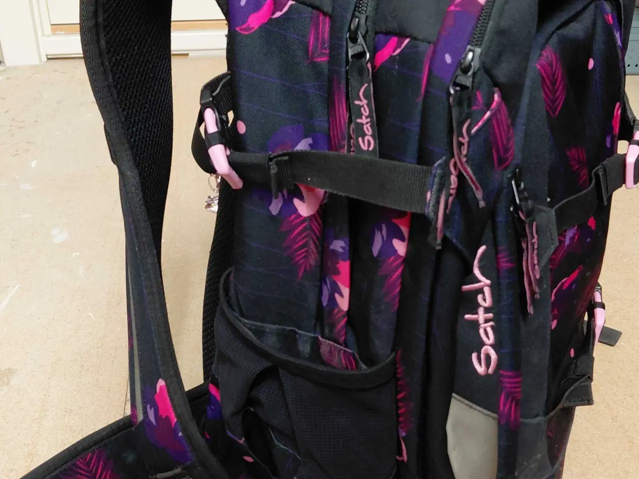Billede 3 - Satch skoletaske sælges