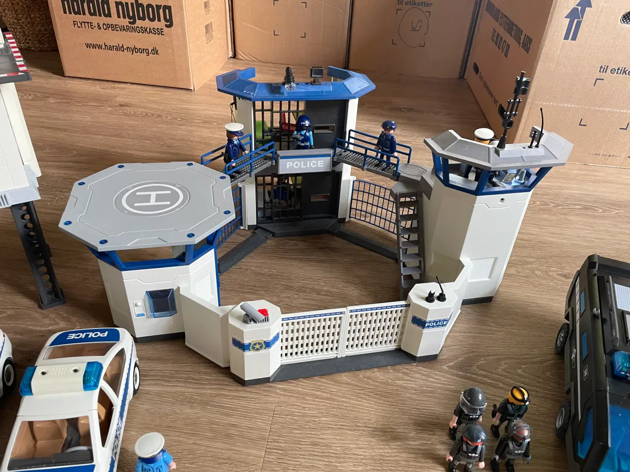 Billede 6 - Playmobil politi og bank