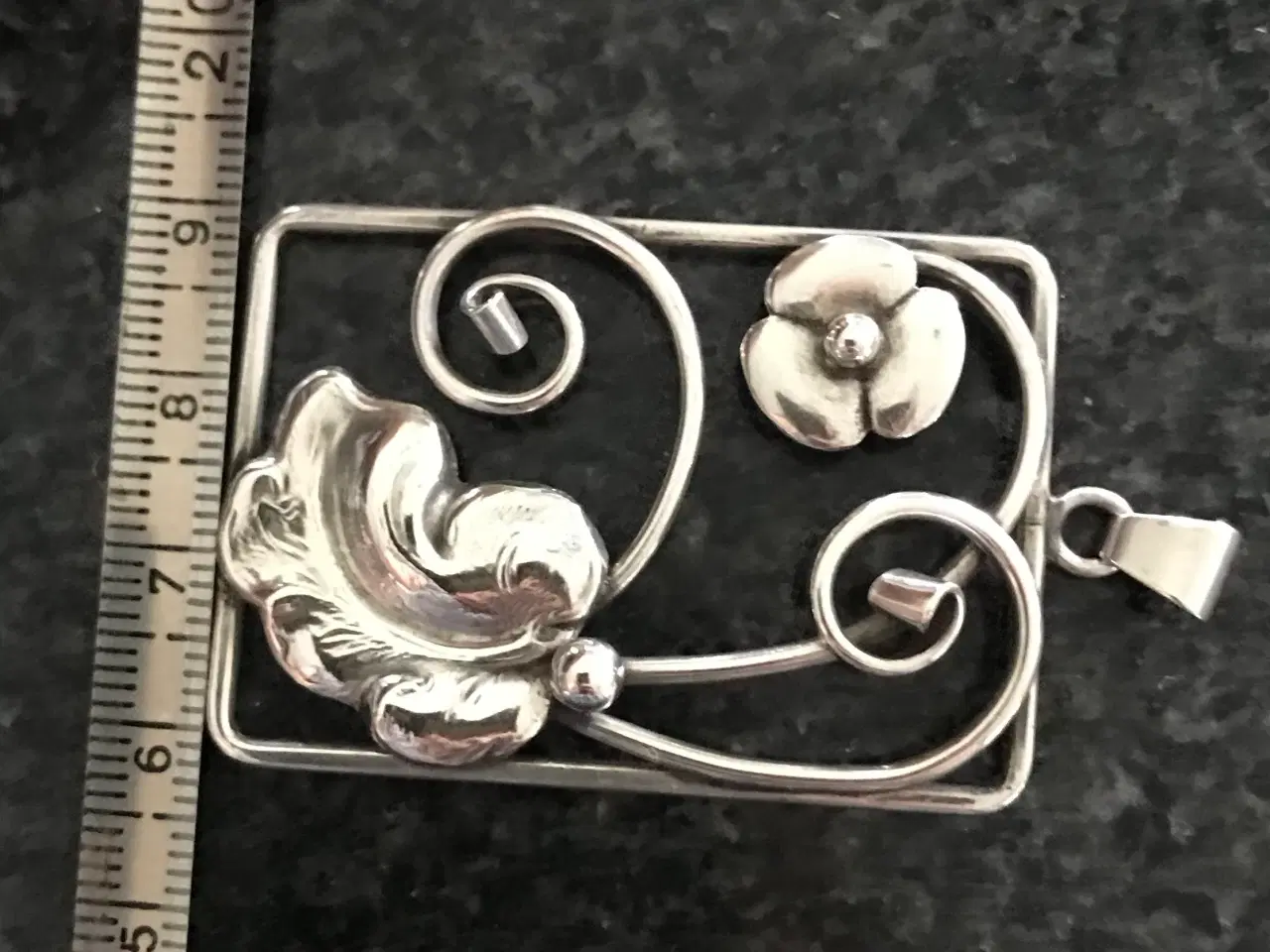 Billede 4 - Flot smykkevedhæng i sølv. 
