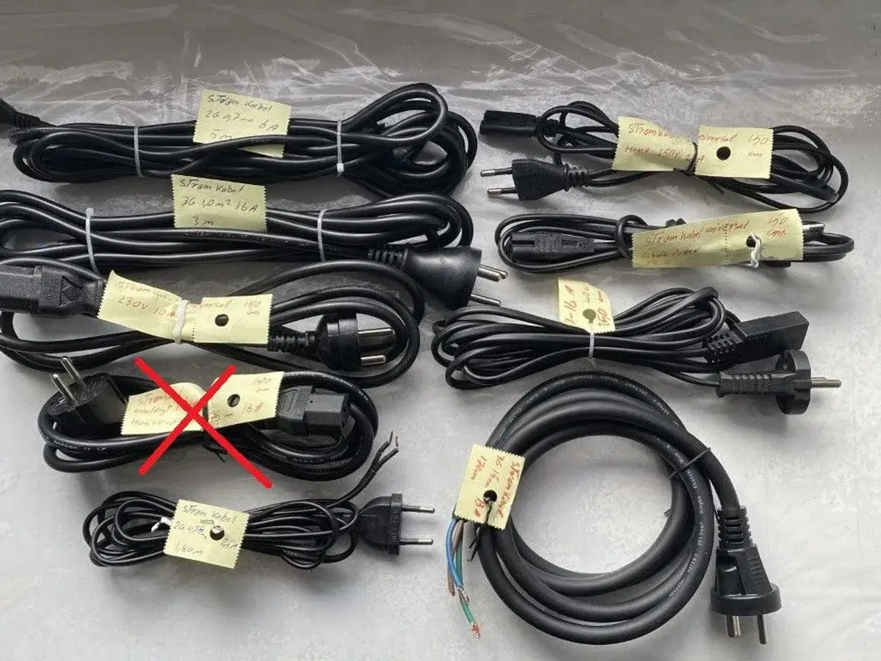 Billede 4 - Forskellige strømkabel universal, Qnect C13 3-pole