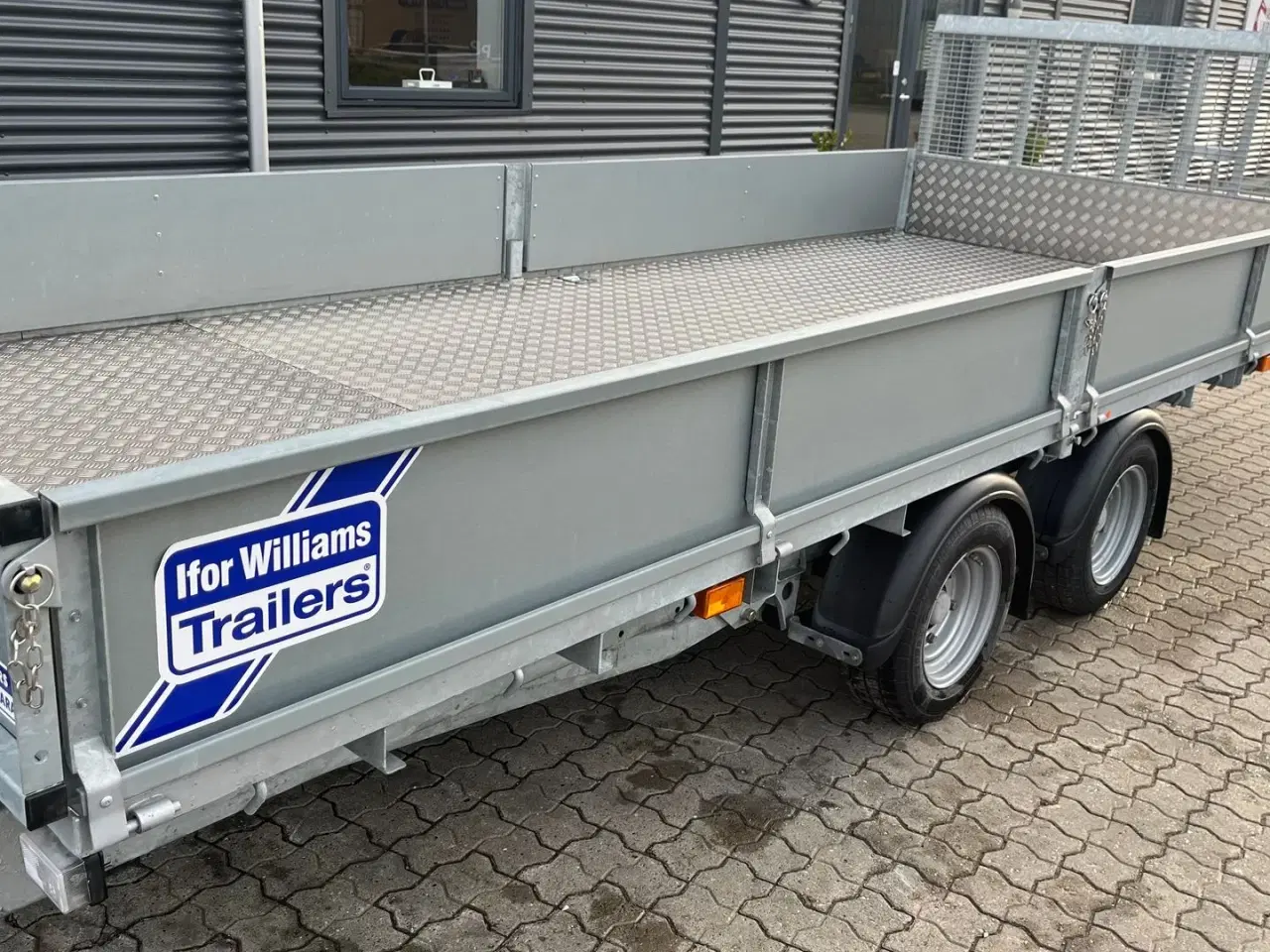 Billede 2 - Ifor Williams CT166 NY Vippelads trailer med elpumpe og alubund