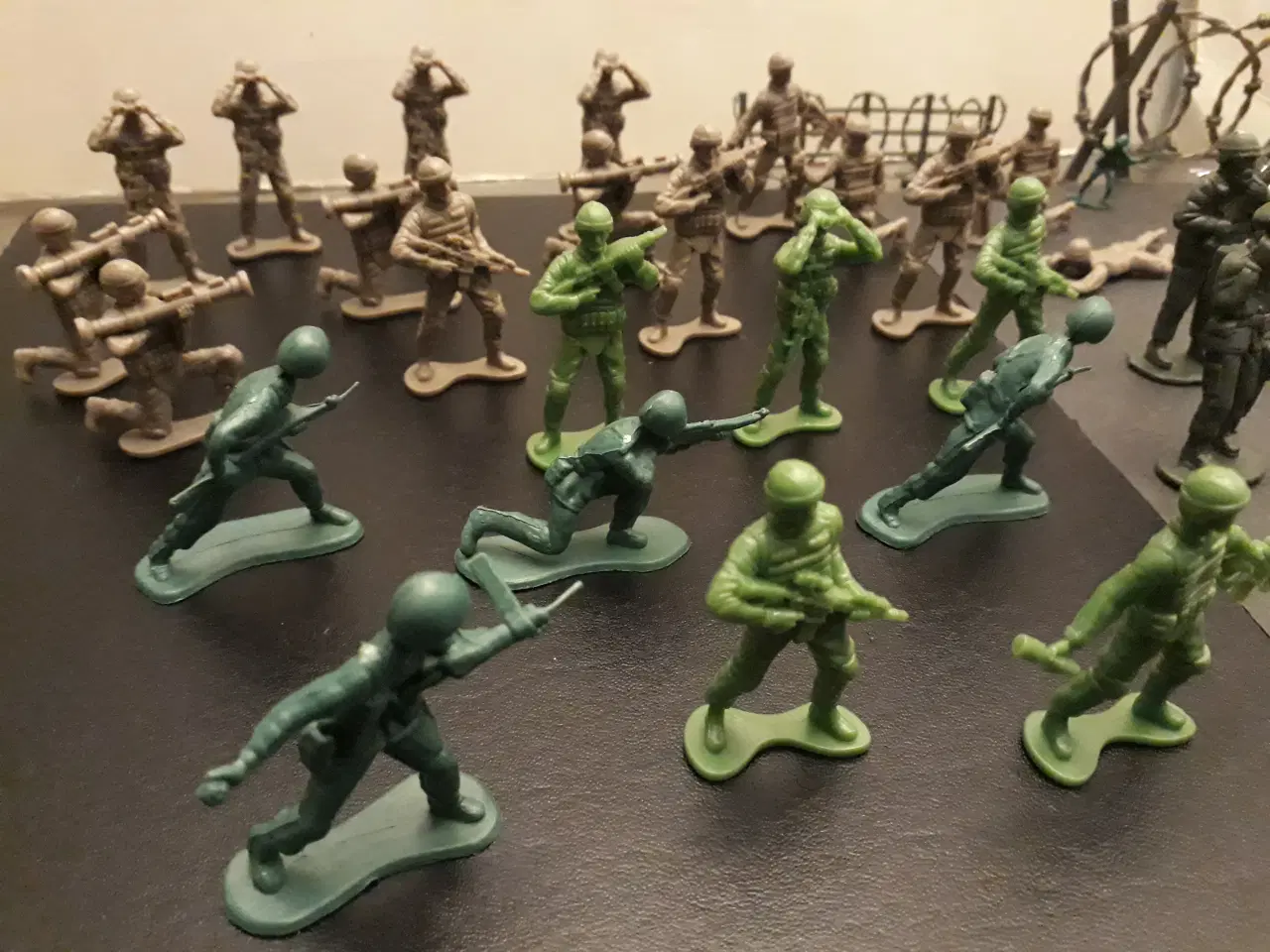 Billede 10 - 66 Soldater med tilbehør