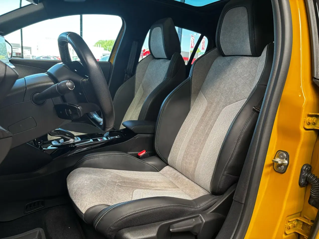 Billede 6 - Peugeot e-208 50 GT Sky