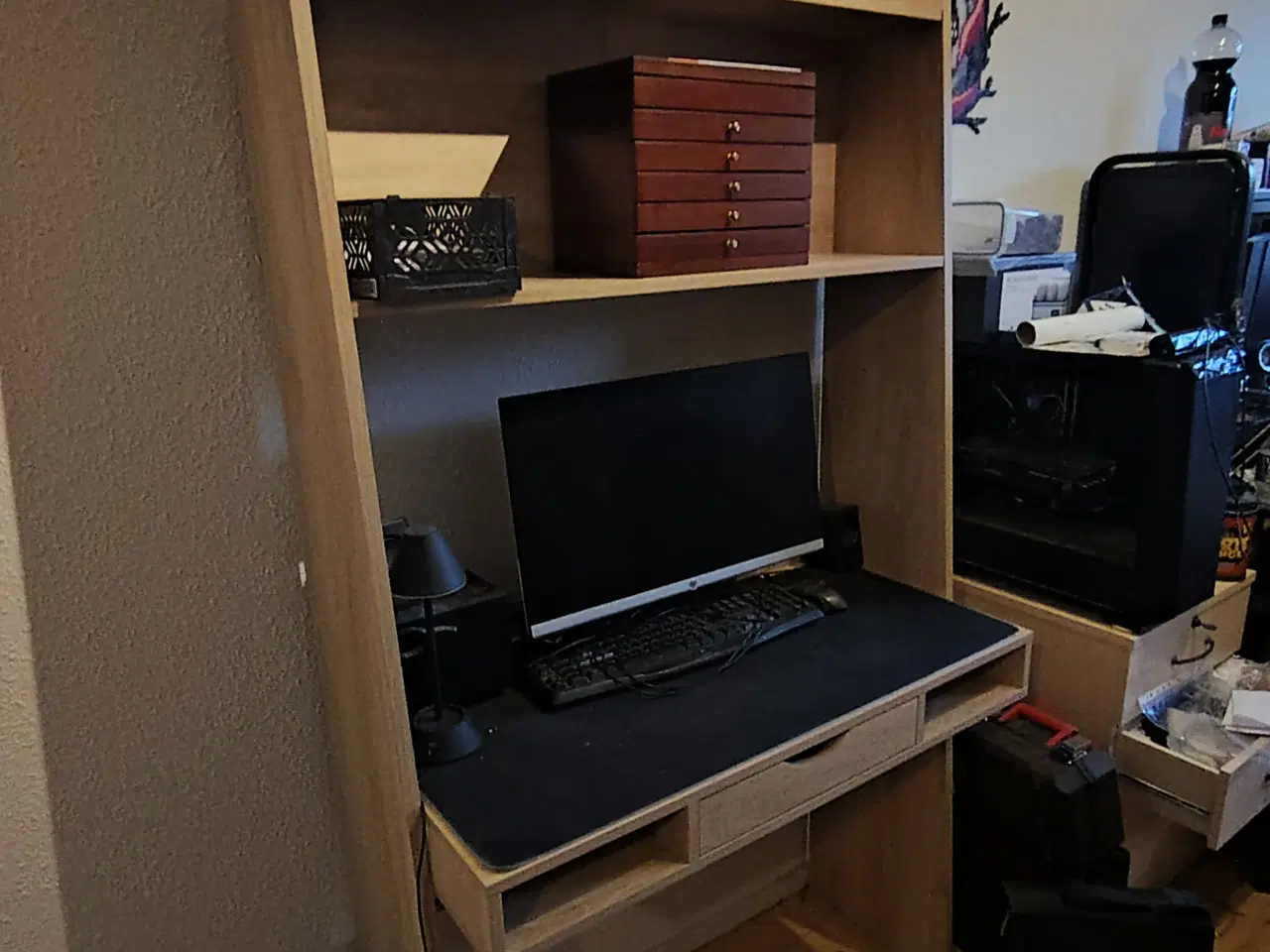 Billede 1 - Skrivebord fra jysk