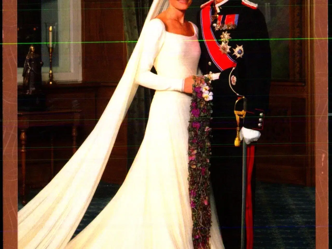 Billede 1 - Kronprins Haakon og Kronprinsesse Mette-Martis Bryllup - Norman  03.025 - 12x17 cm - Ubrugt