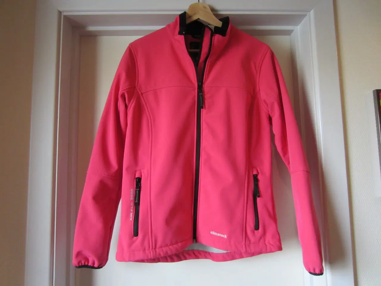 Billede 1 - Soft jakke fra Klimanock i str. 16 / str. S