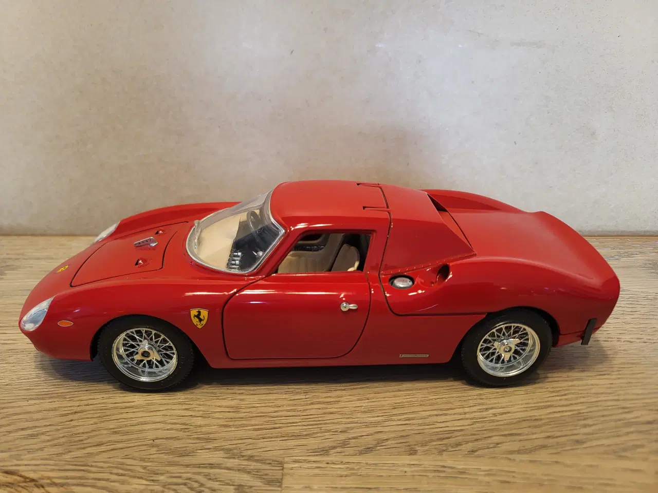 Billede 9 - Modelbiler 3 stk. 600 kr. 1:18