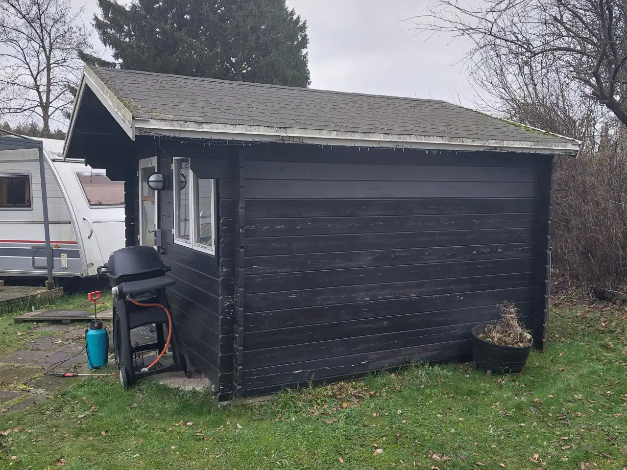 Billede 1 - Hytte til haven