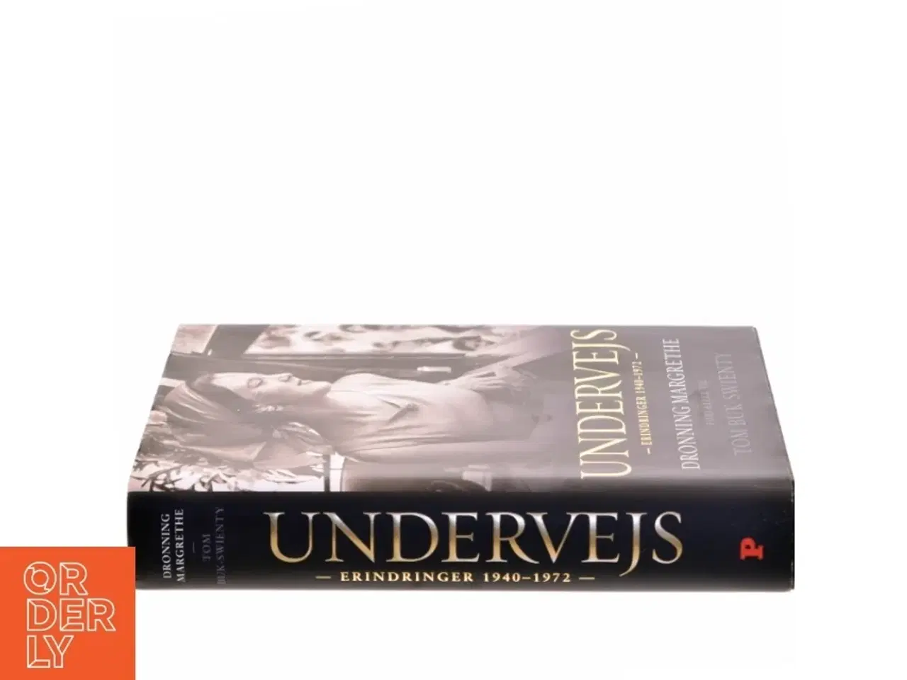 Billede 2 - Undervejs : erindringer 1940-1972 af Margrethe II (Bog)