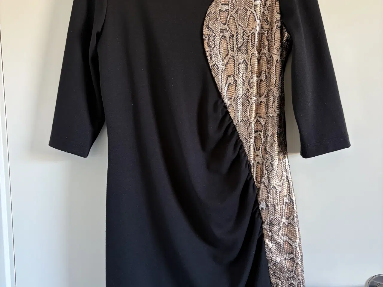 Billede 1 - Fest kjole eller hverdag