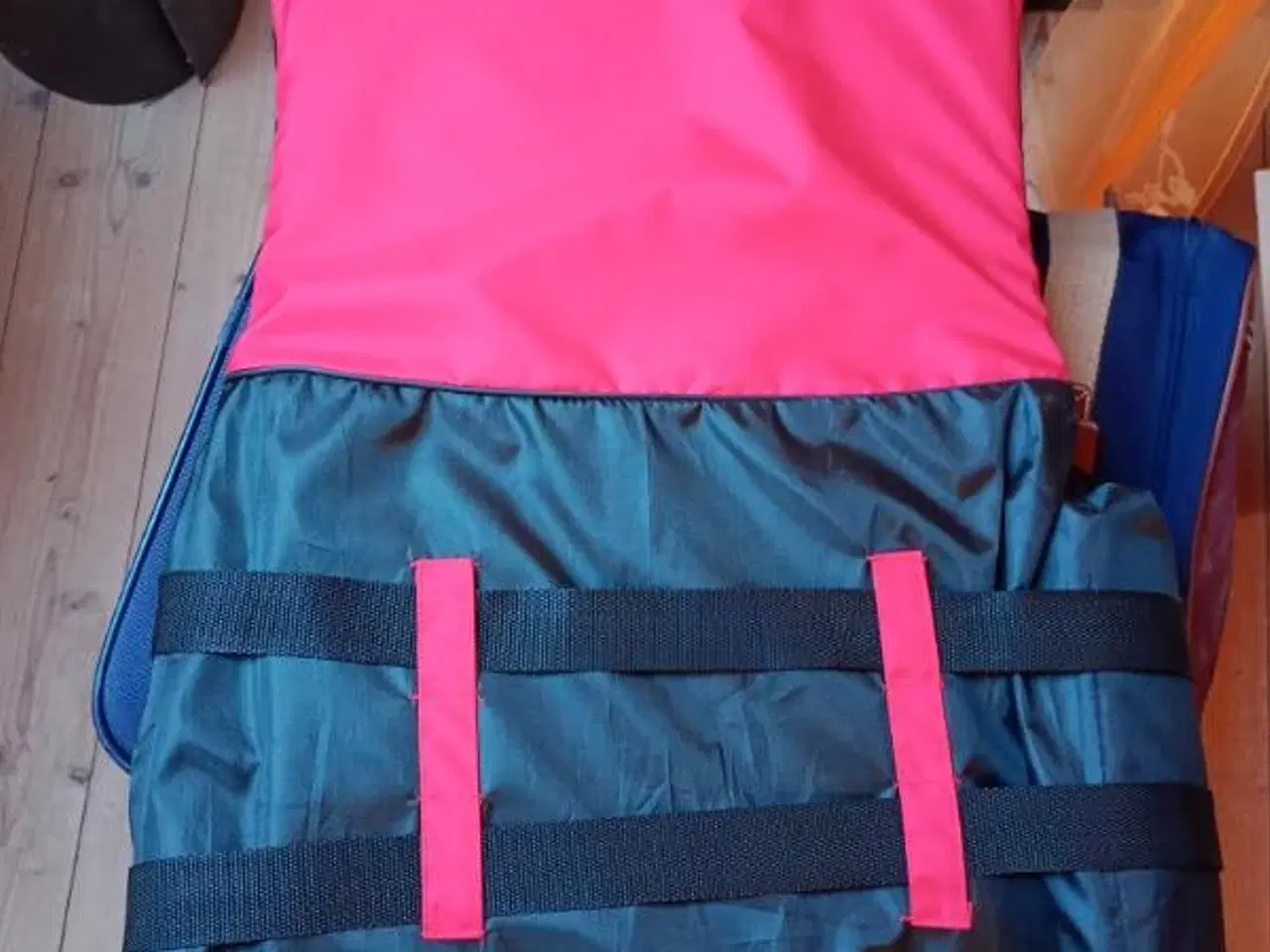 Billede 3 - Helt nye Redningsveste, aldrig brugt.