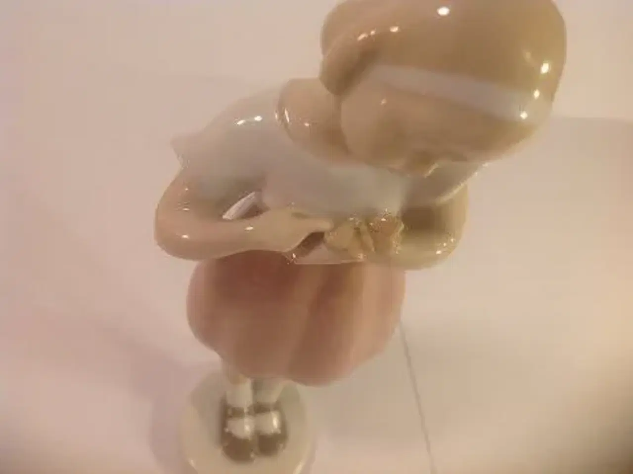 Billede 2 - Bing og Grøndahl figur