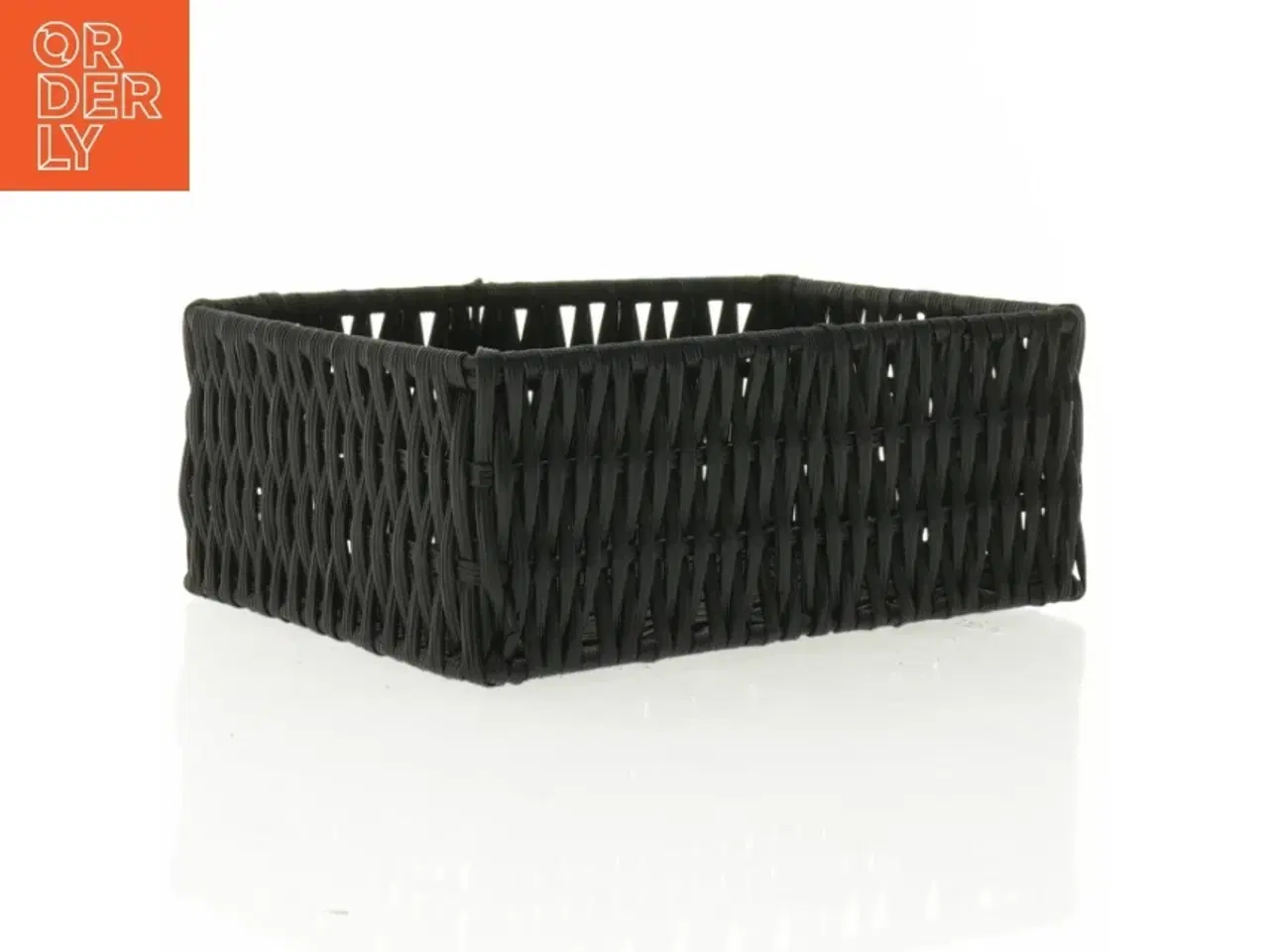 Billede 3 - Flettet sort opbevaringskurv (str. 18 x 13 x 7 cm)