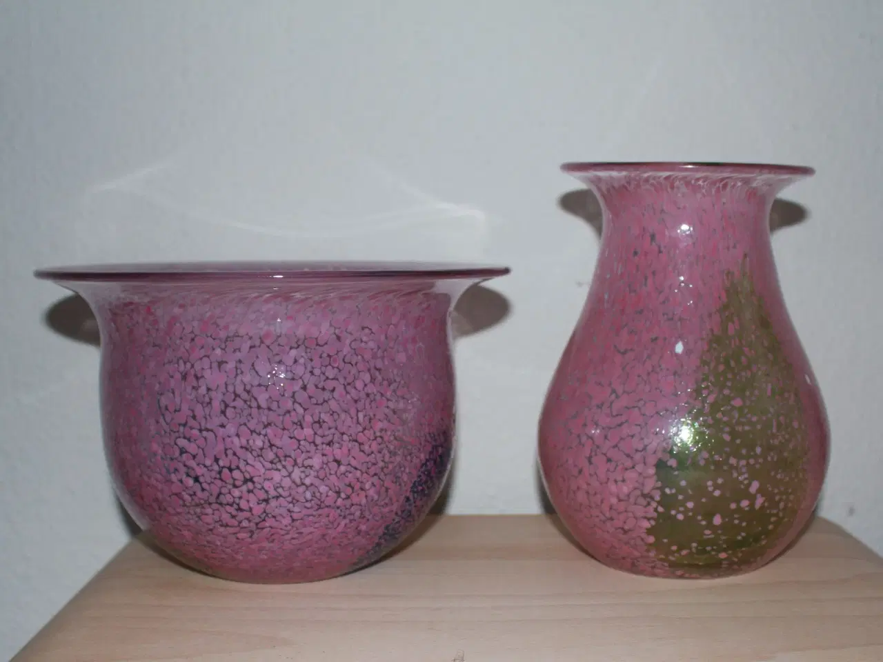Billede 2 - Ulrica Hydmann-Vallien, Kosta Boda. Vase og skål