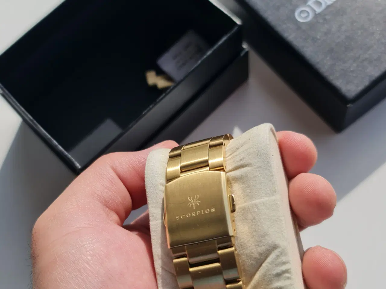 Billede 4 - Scorpion Herreur i Guld Design m. Moonphase & Dato