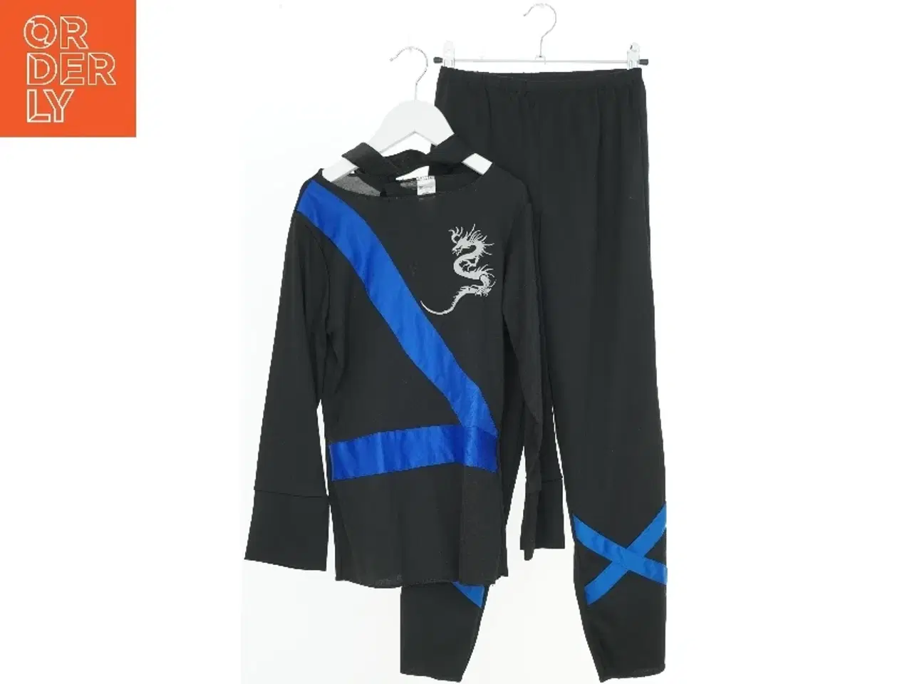 Billede 1 - Ninjakostume med dragemotiv fra Smiffys (str. 134)