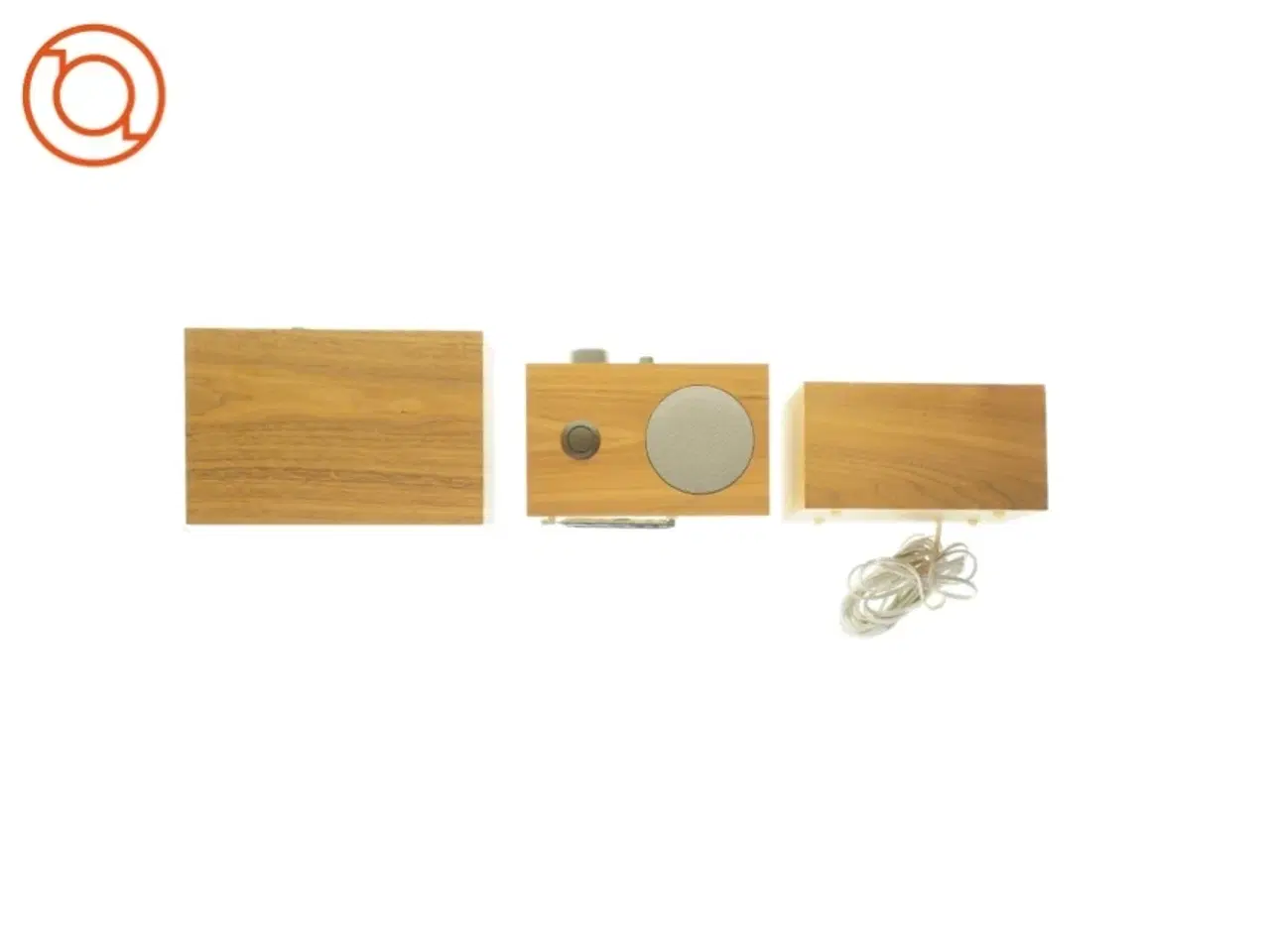Billede 3 - Stereoanlæg, Model One BT Beige Classic Walnut med DAB radio og højtaler og bas (str. 22x14x12 Og 22x14x12 Og 25x17x17 cm)
