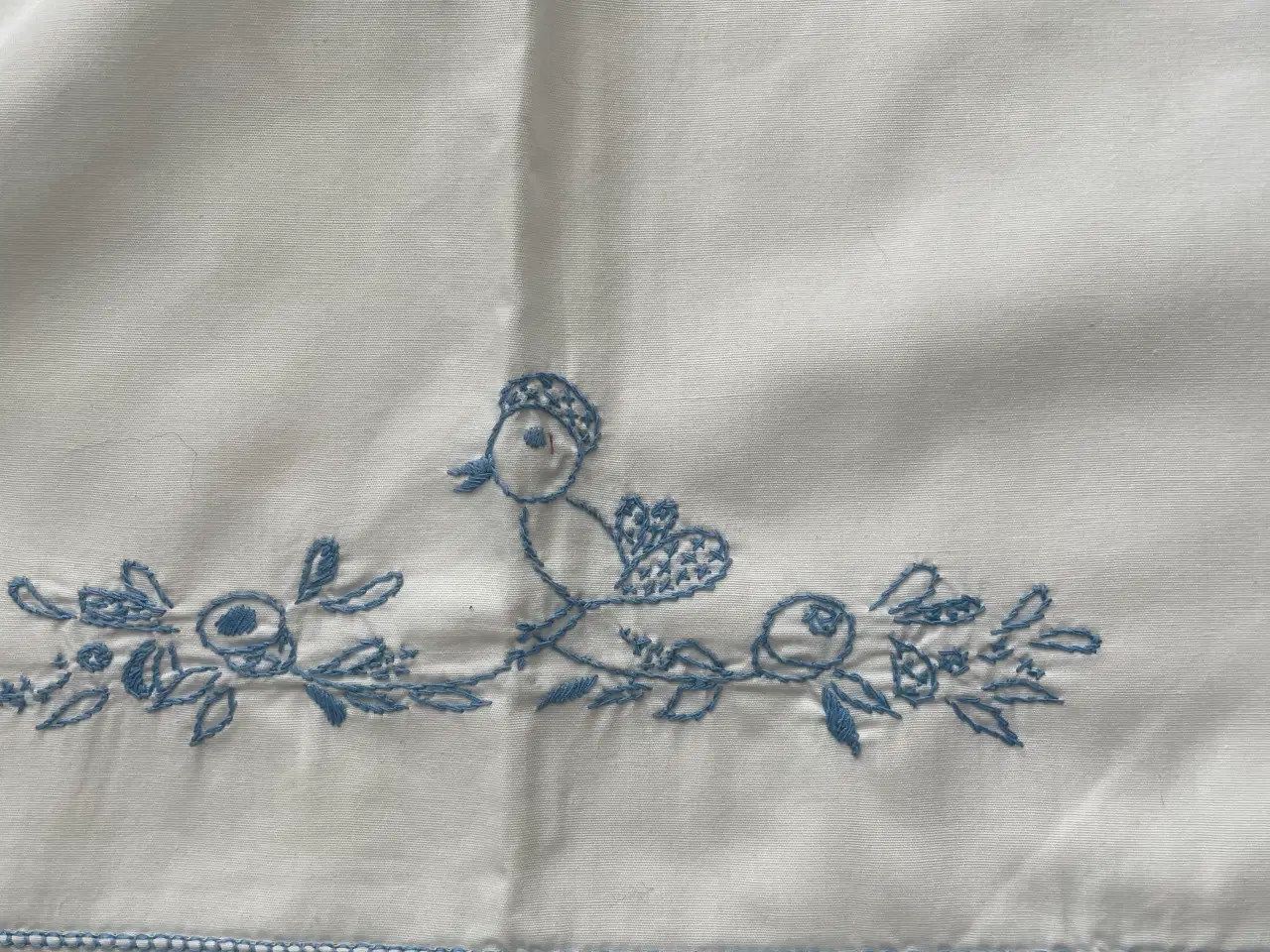 Billede 3 - Gammelt broderi flere køkkenstykke