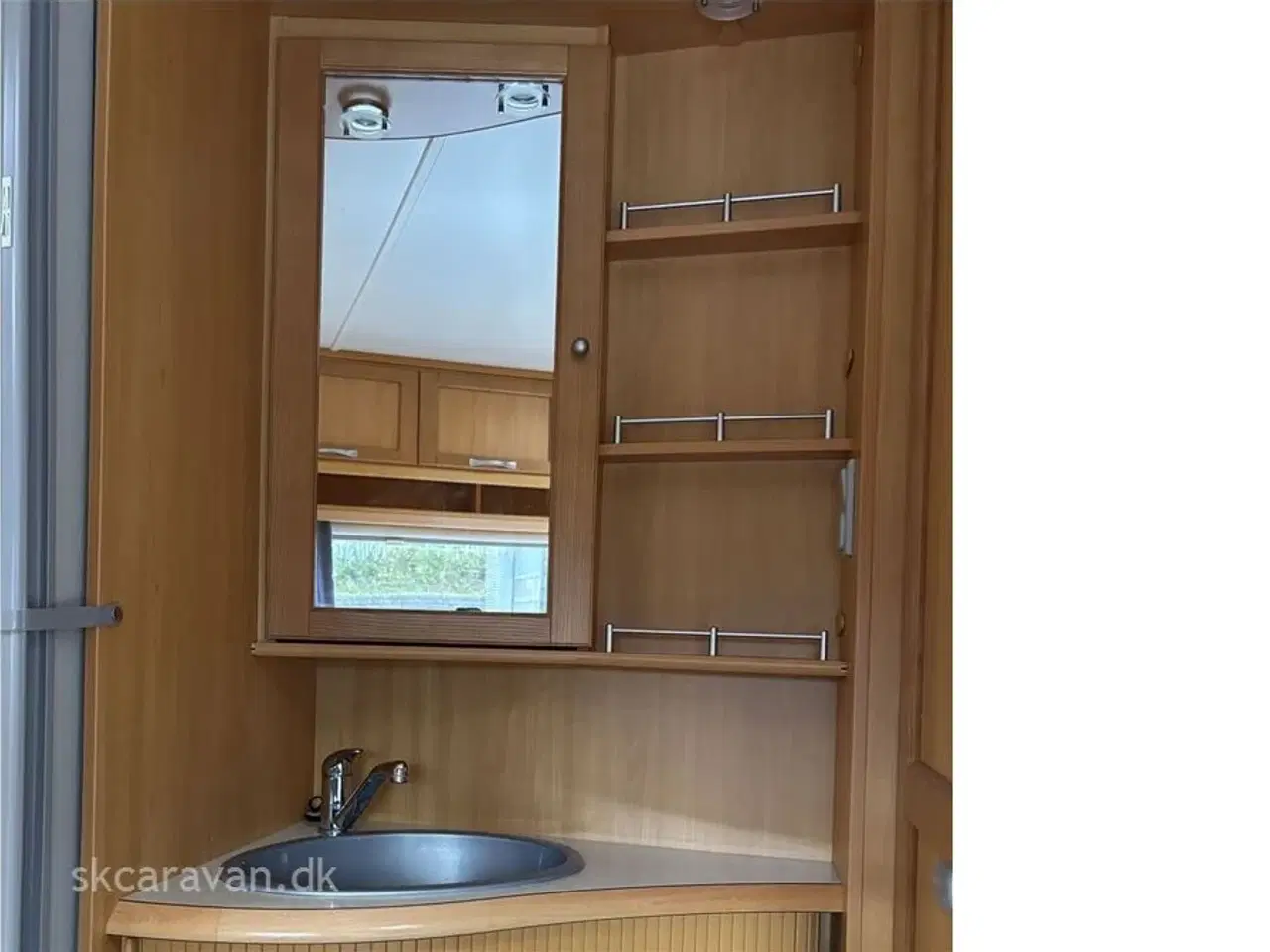 Billede 6 - 2008 - LMC 545 Dominant RD   Står næsten  som ny