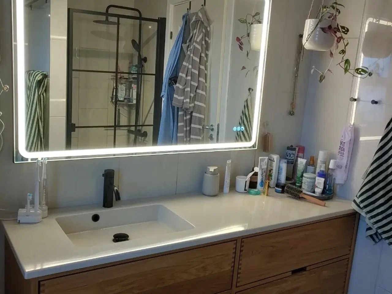 Billede 1 - Stort 120x80 cm LED spejl med lys og antidug