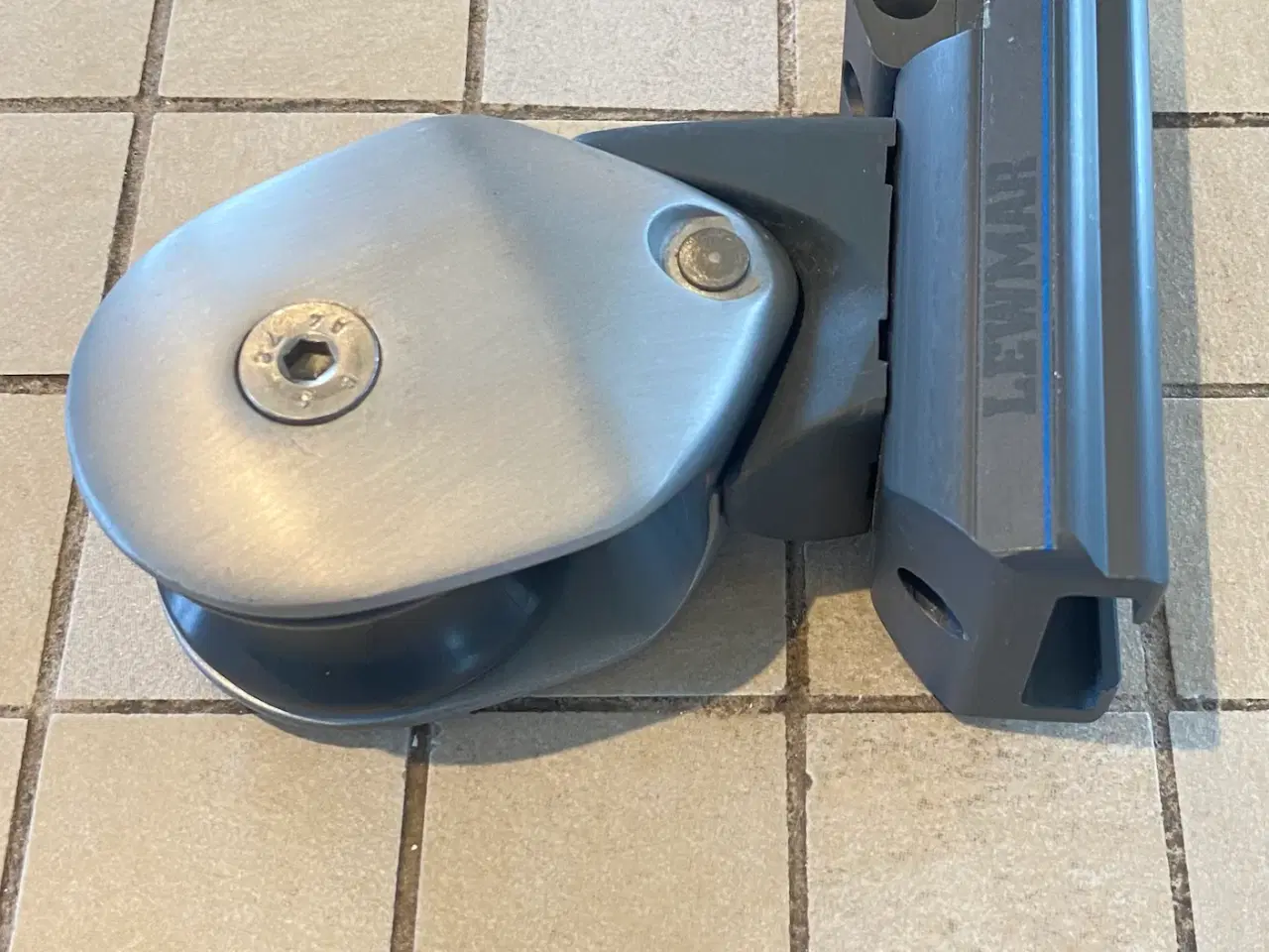 Billede 8 - SKØDEVOGNE + END-STOP - LEWMAR OG FREDERIKSEN