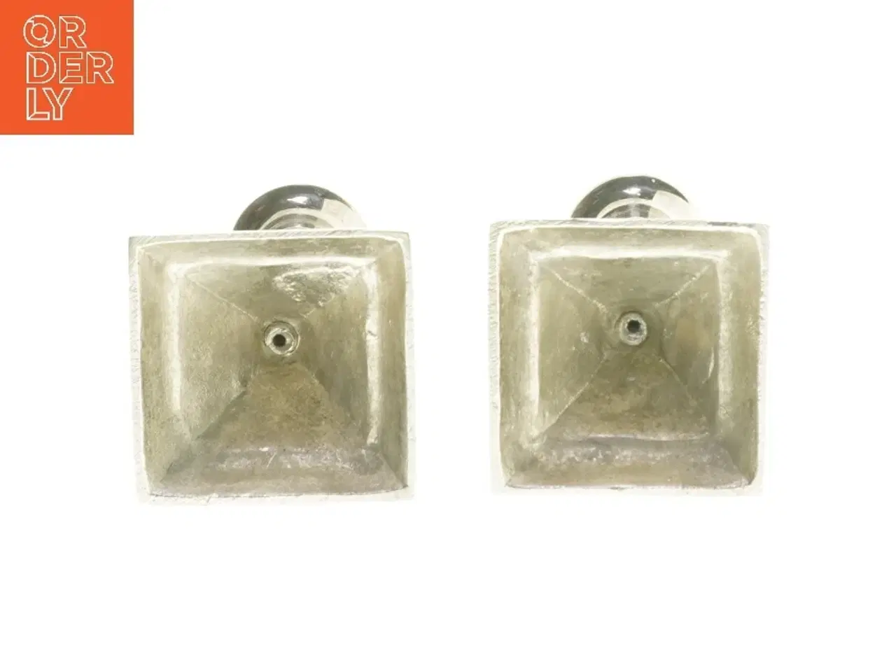 Billede 2 - Sæt af to lysestager (str. 2 stk 15 cm)