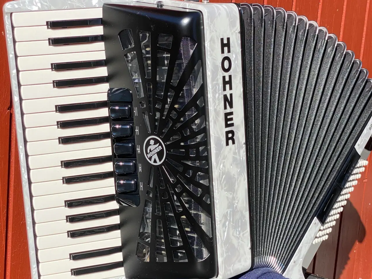 Billede 12 - Hohner Bravo III 72 – Hvid Perlemor