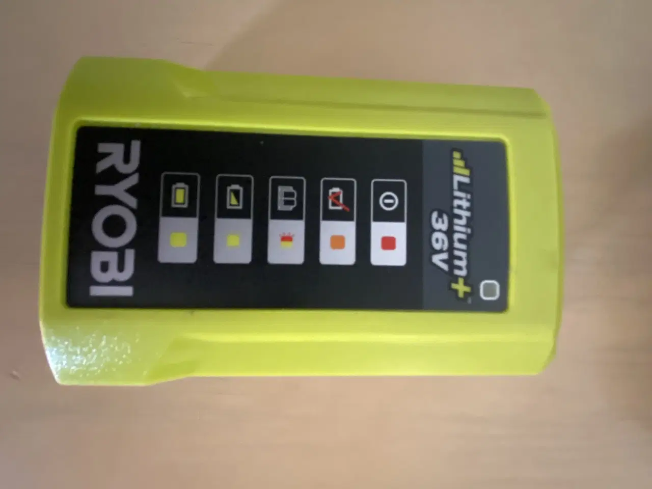 Billede 1 - Royobi batteri og oplader