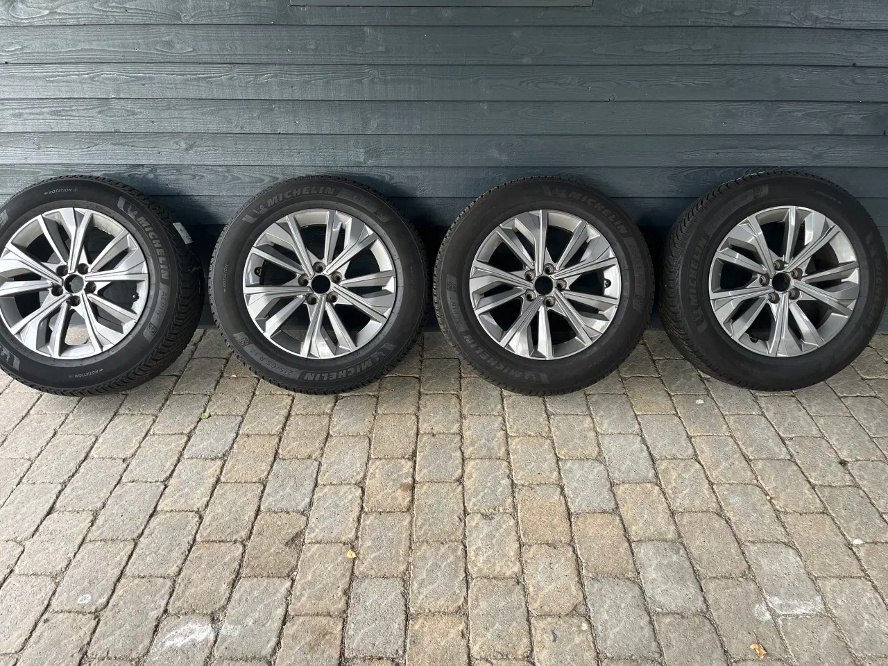 Billede 2 - Vinterhjul 215/65/17 passer til Peugeot & Citroen