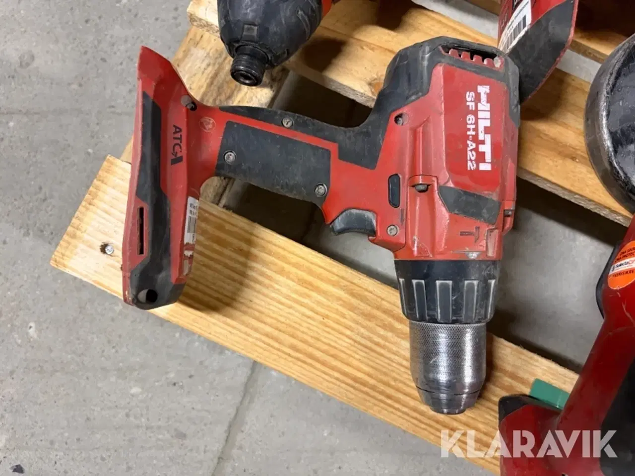 Billede 5 - Værktøj Hilti 7 maskiner med 4 batterier og 1 oplader