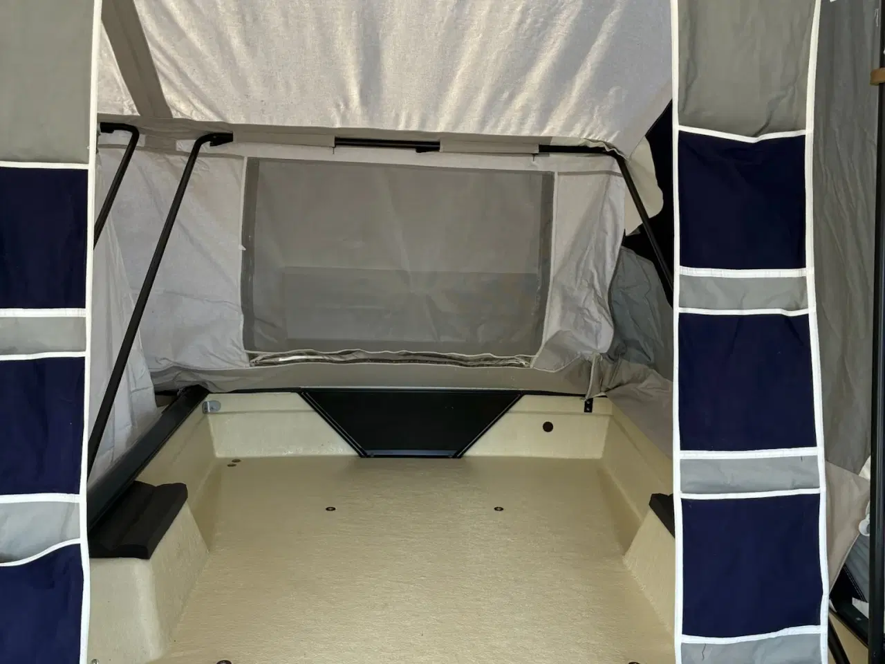 Billede 4 - Velholdt Camplet 2012