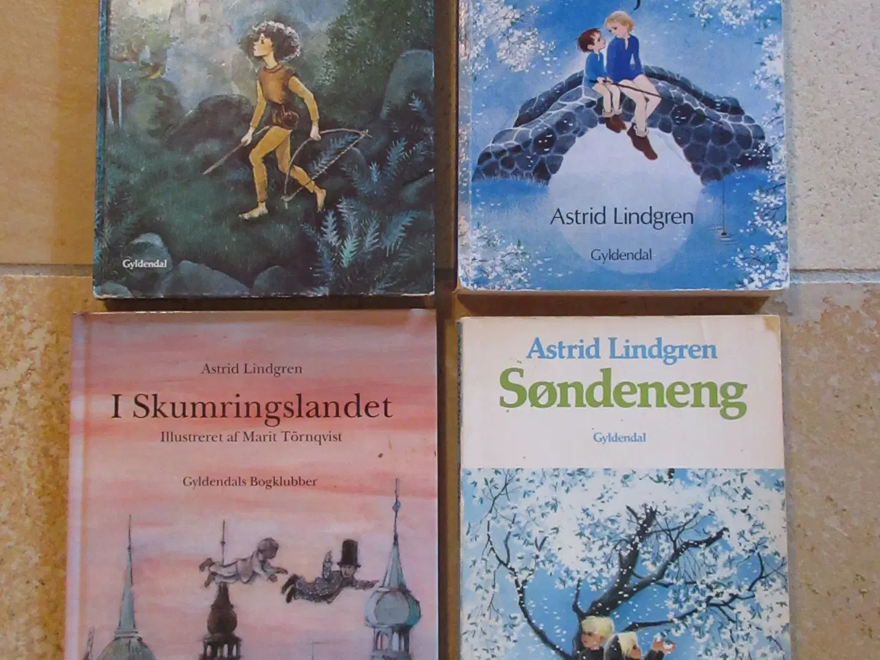 Billede 1 - Astrid Lindgren bøger ;-)