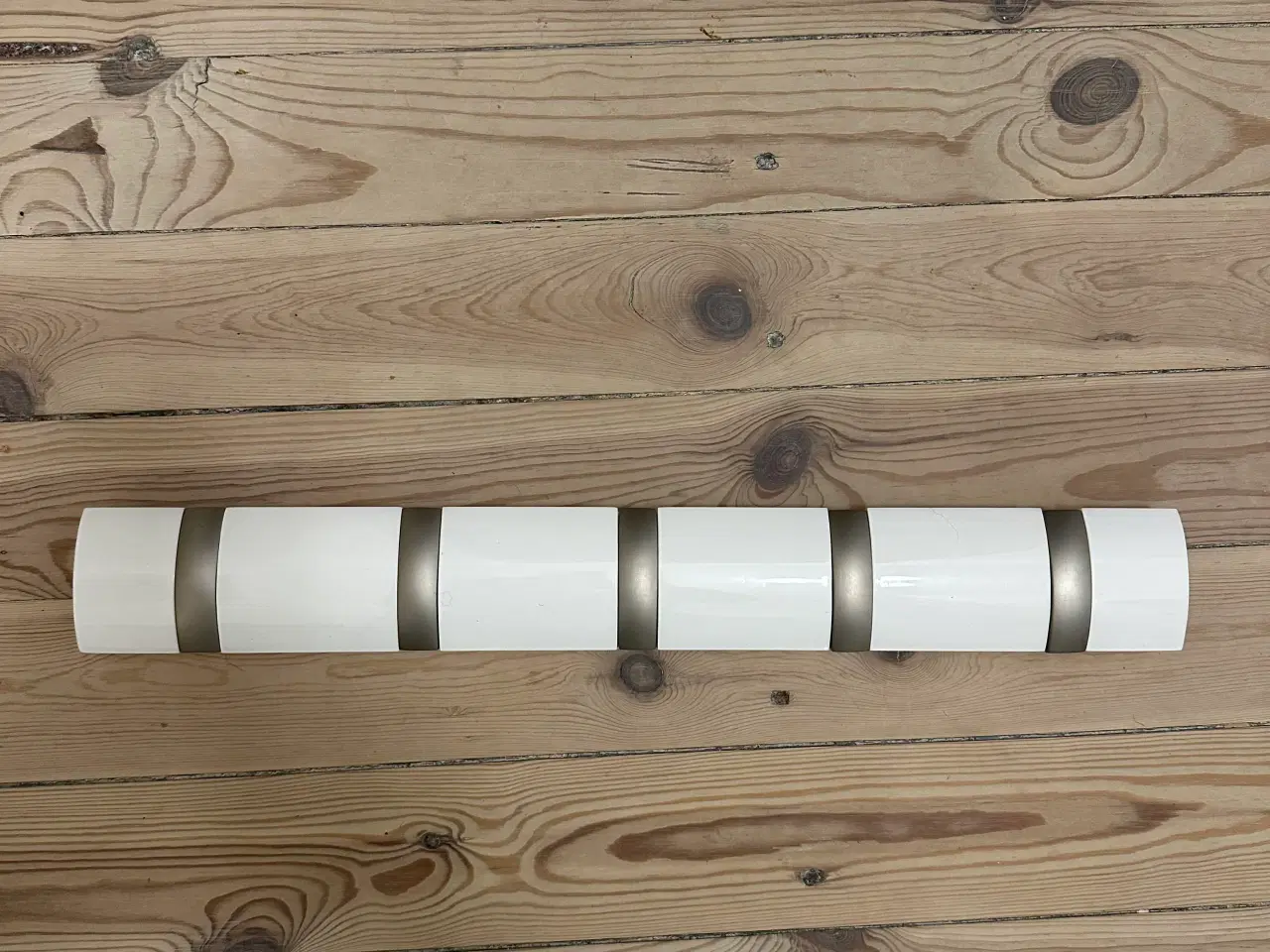 Billede 1 - Knagerække m. 5 knager