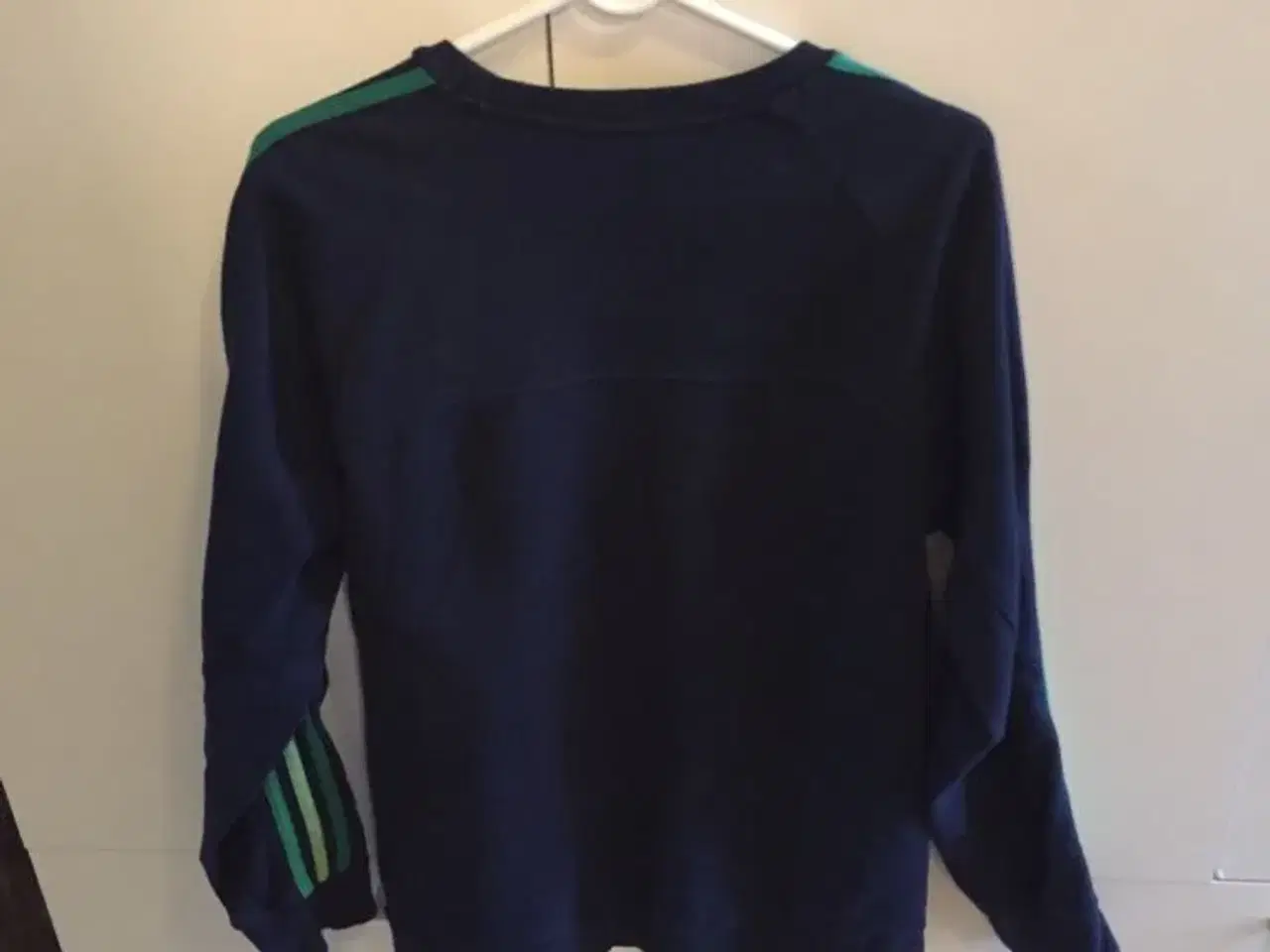 Billede 2 - Flot Adidas herretrøje str m