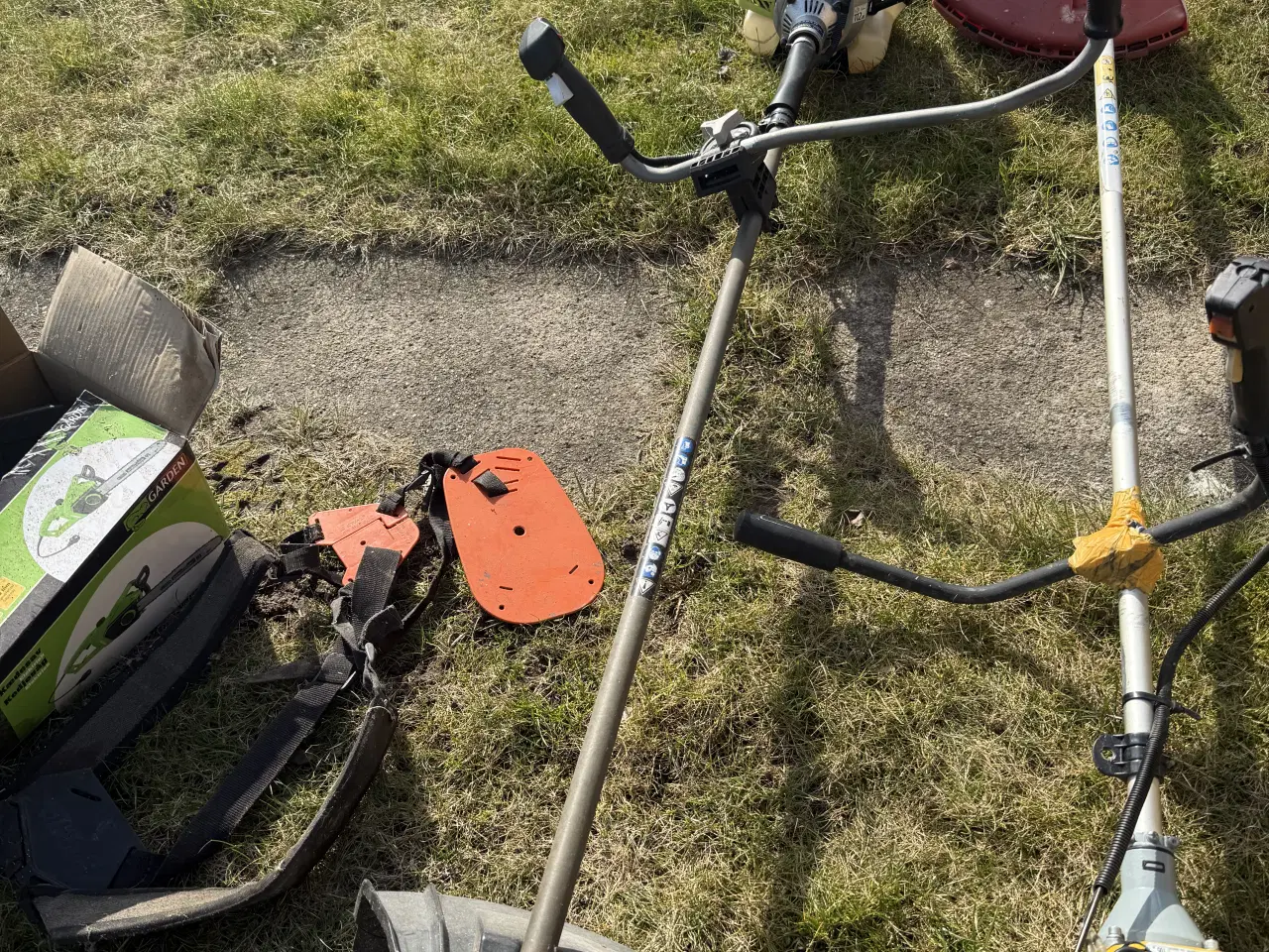 Billede 3 - Buskrydder, hækkeklipper, elkædesav