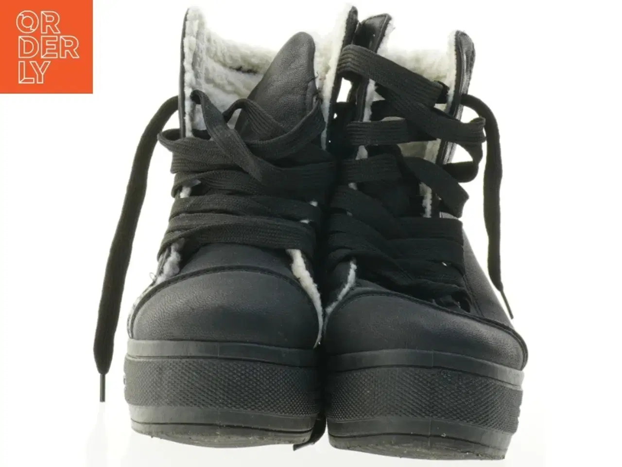 Billede 2 - Sorte forede sneakers (str. 37)