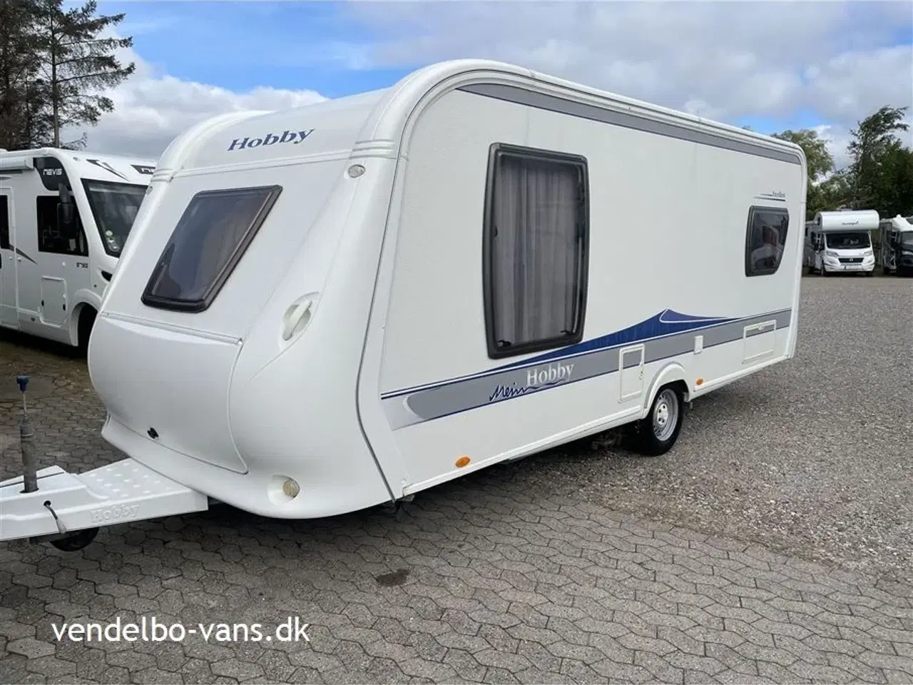 Billede 1 - 2009 - Hobby Excellent 540 UFF Stor fritstående dobbeltseng og panorama vinduer