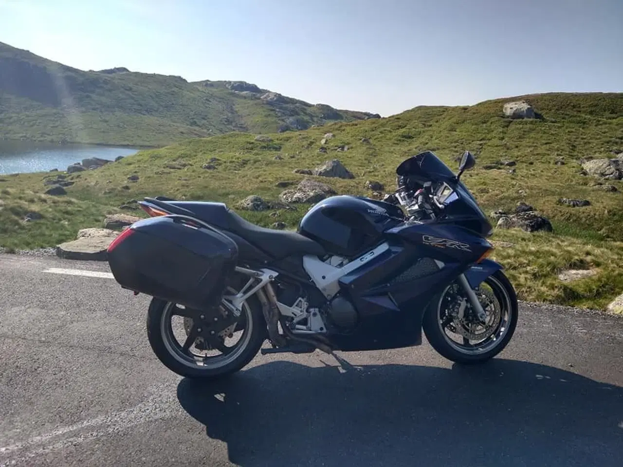 Billede 7 - Flot og velkørende Honda VFR 800 Vtec 