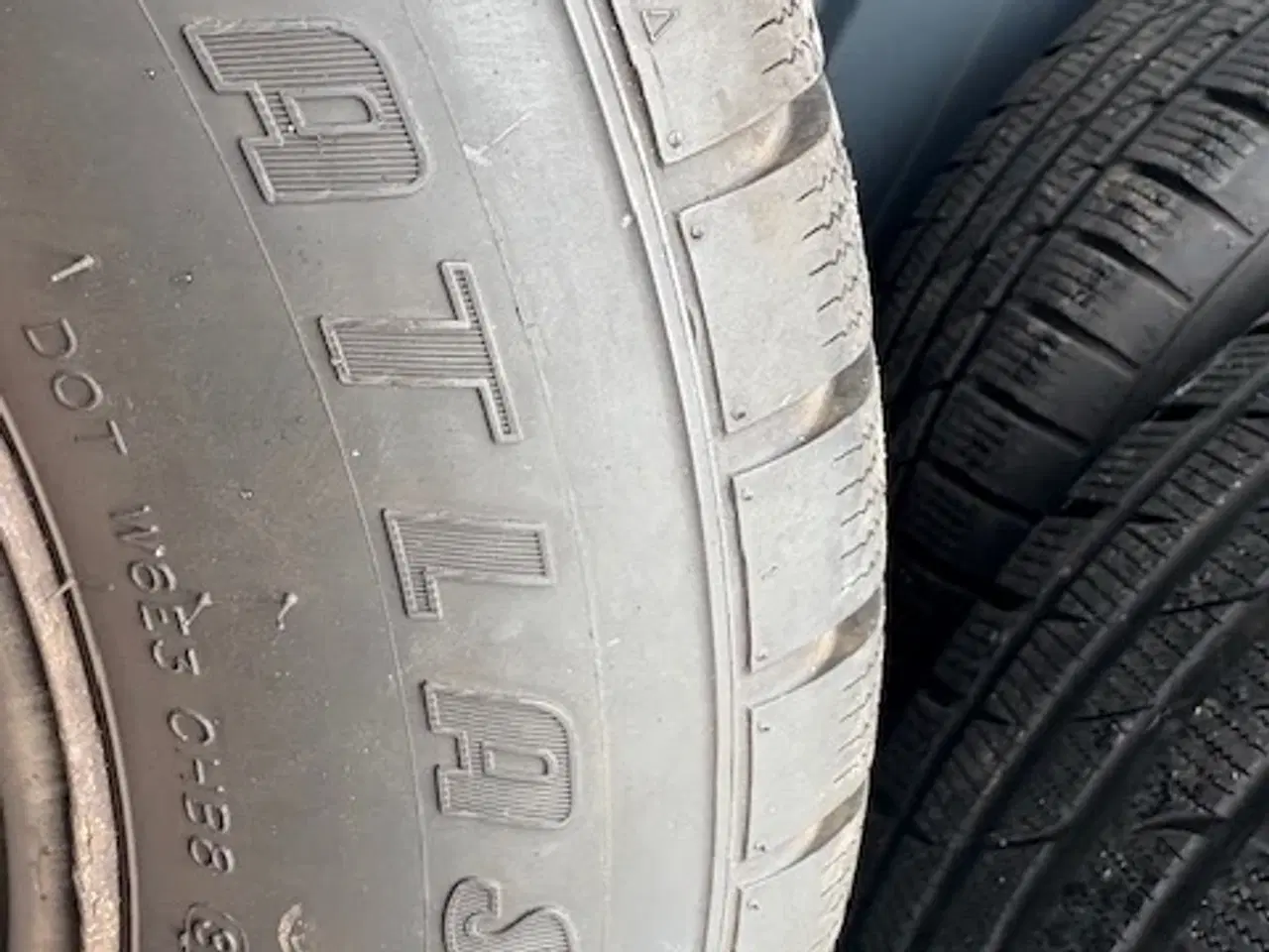 Billede 3 - 4 stk. stålfælge med dæk, har siddet på VW Tiguan.