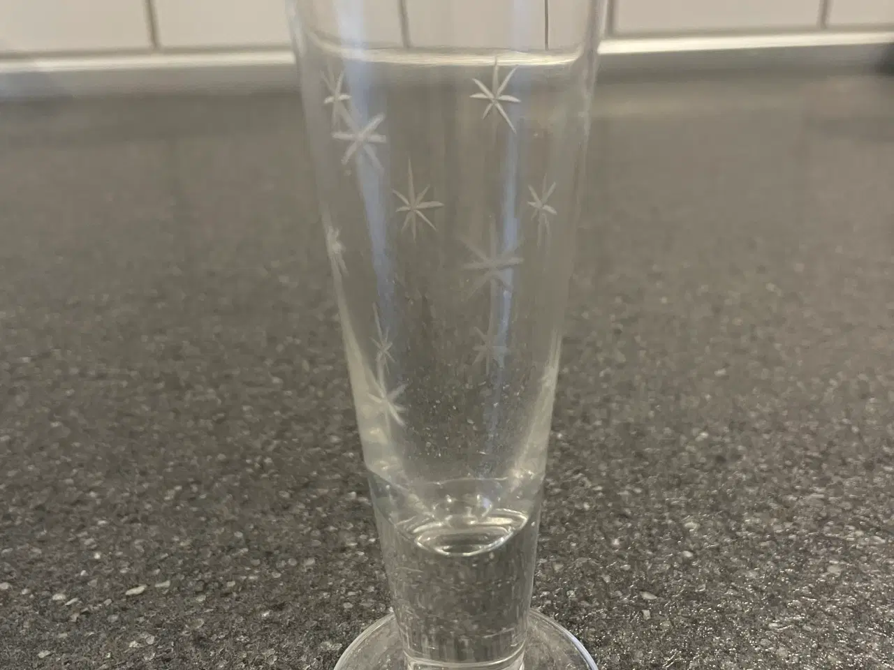 Billede 2 - Karaffel og 6 glas samlet pris