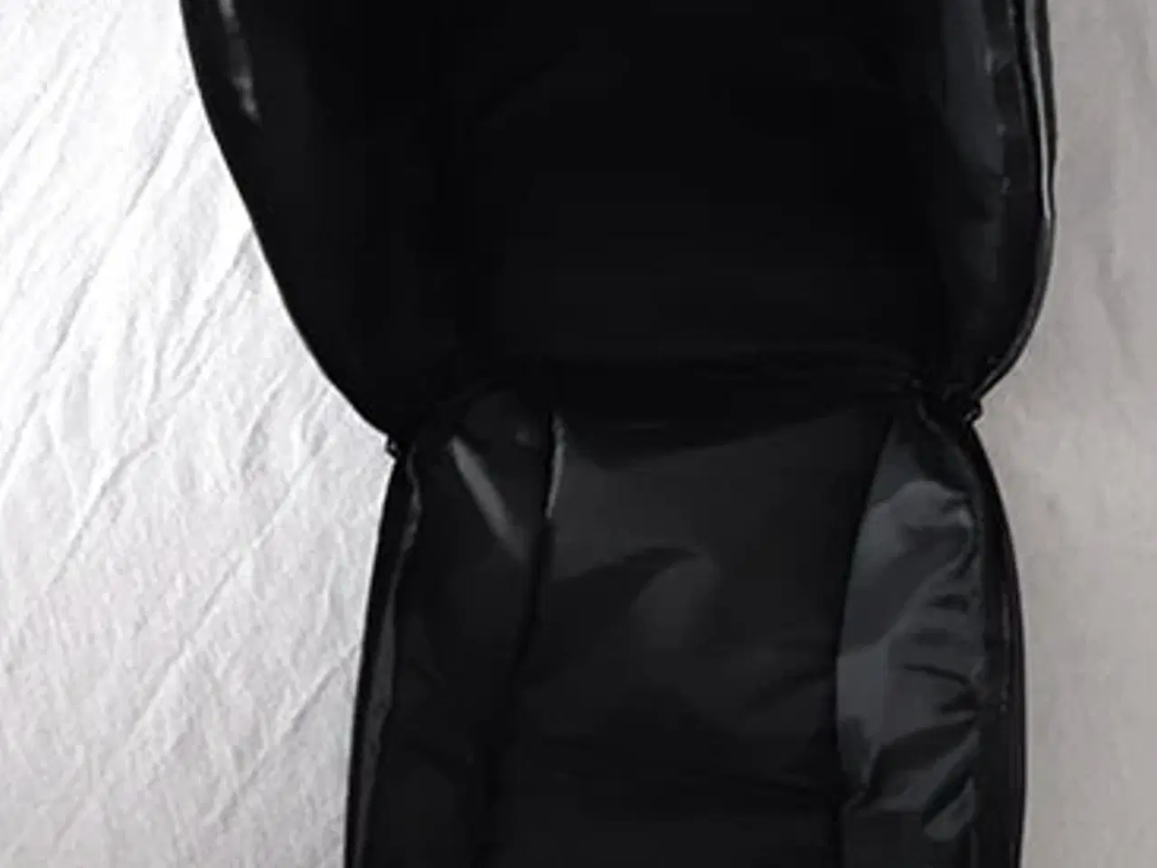 Billede 4 - RYGSÆK TIL MC HJELM.