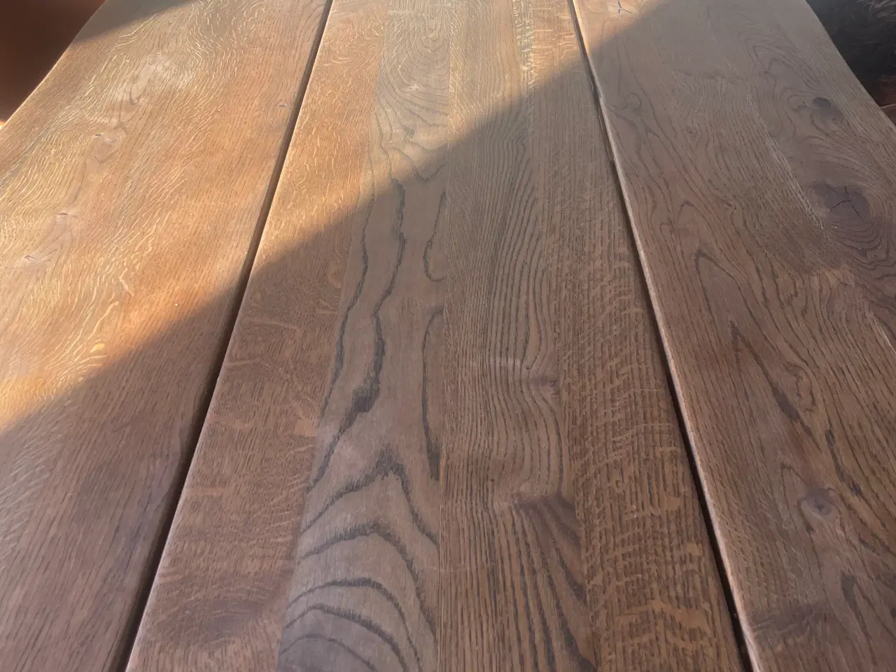 Billede 2 - Plankebord mørkt træ 