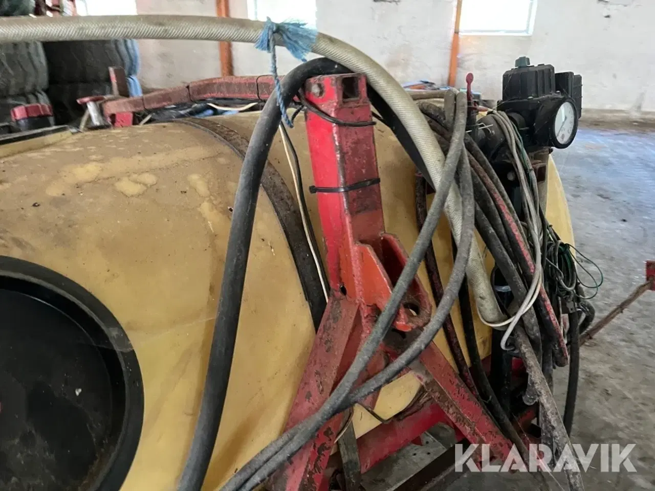 Billede 11 - Gødningstank 1500 liter Hardi frontmonteret
