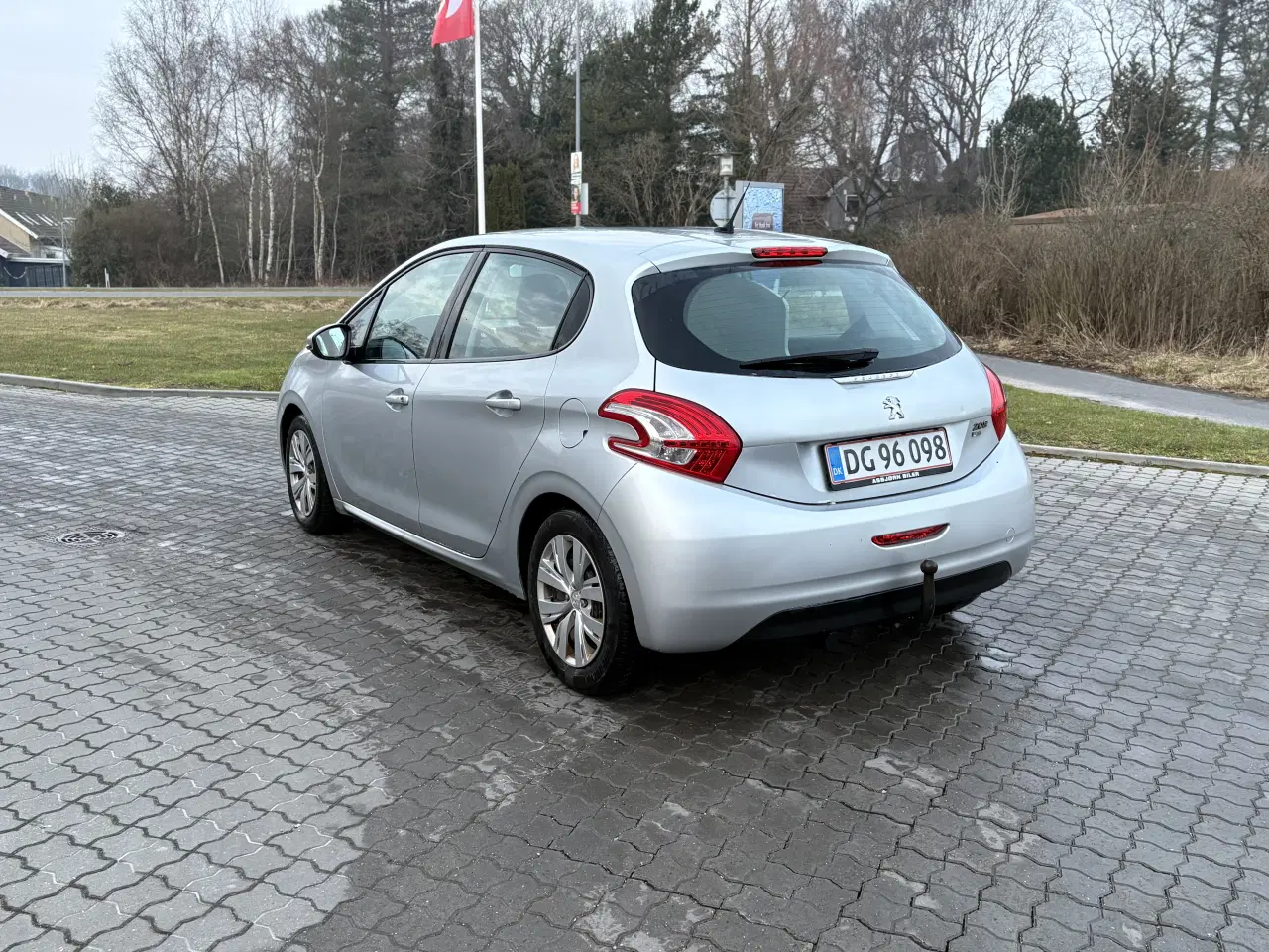 Billede 4 - Peugeot 208 1,6 E-HDI fra 2012 med partikelfilter